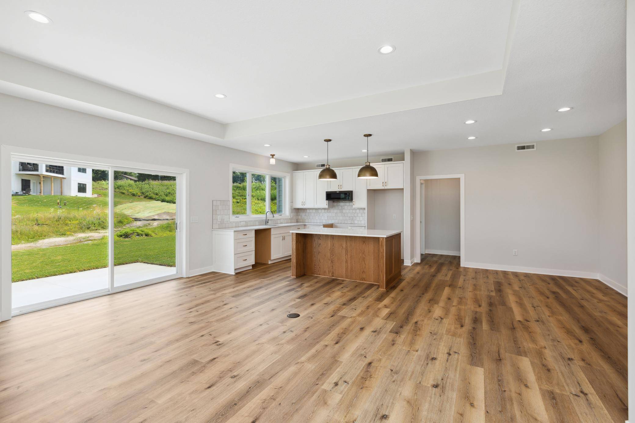 704 Kraewood DR, Northfield, MN 55057