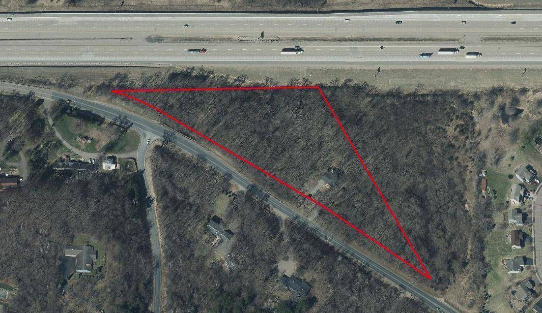 464 Stageline Rd, Hudson, WI 54016