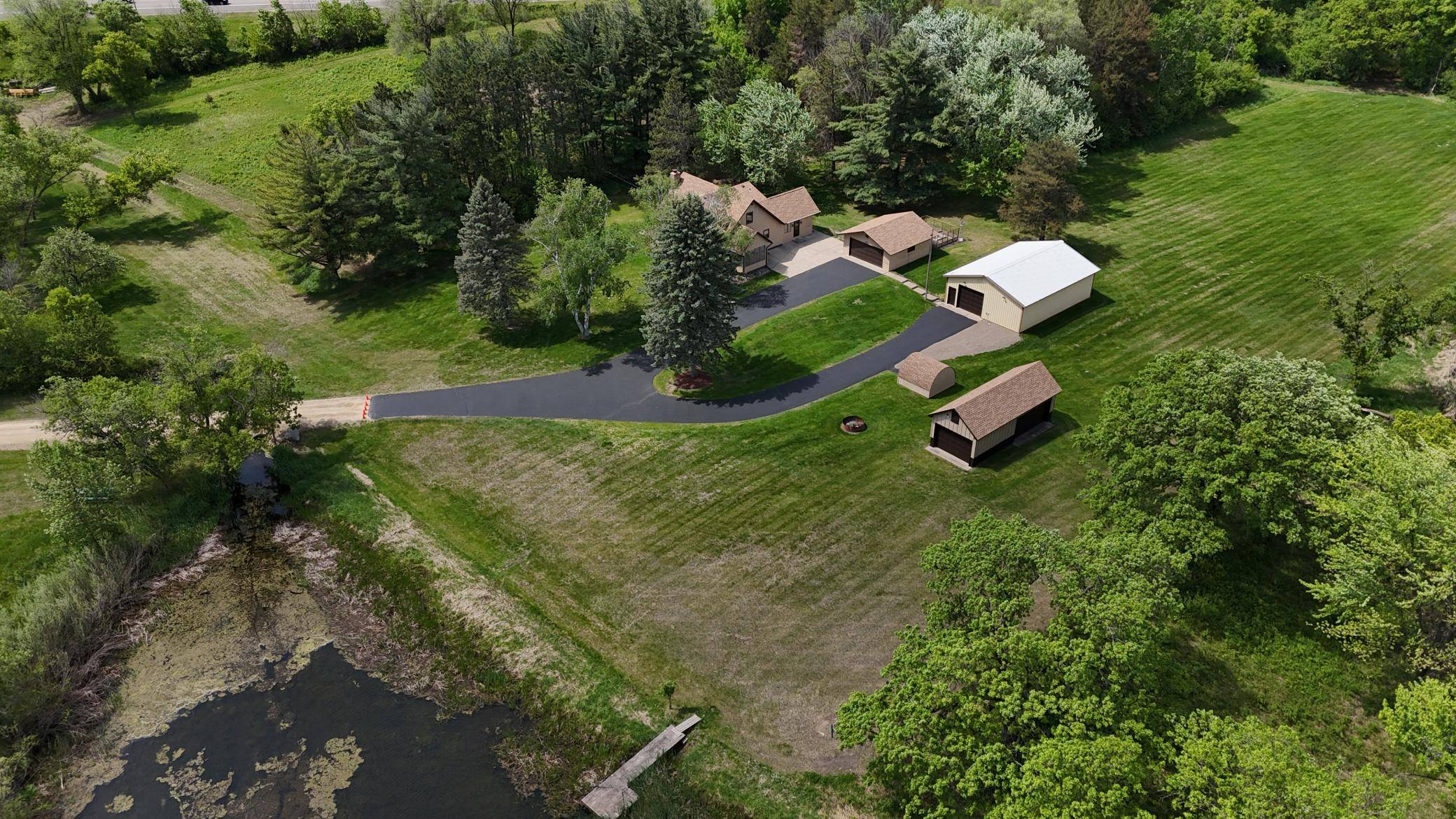 2591 Carver AVE E, Maplewood, MN 55119