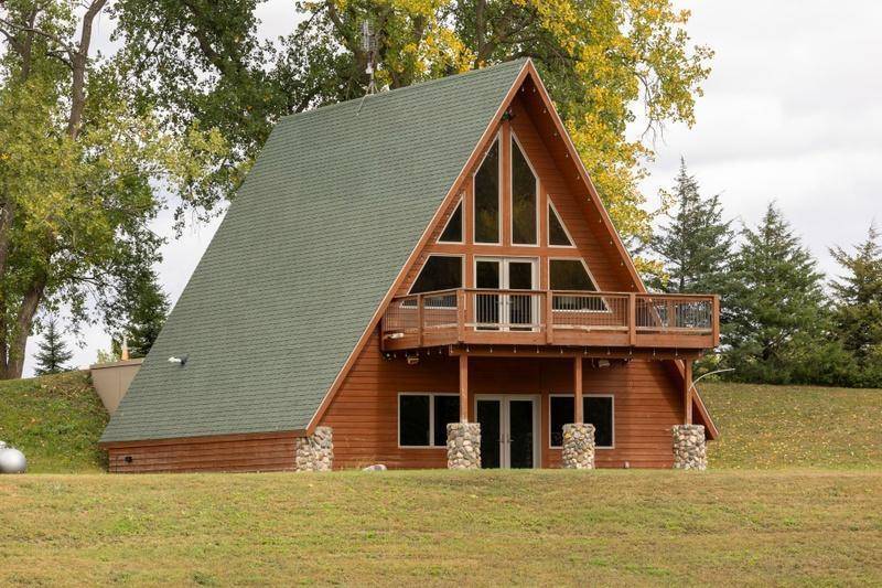 1323 230th AVE, Fairmont, MN 56031