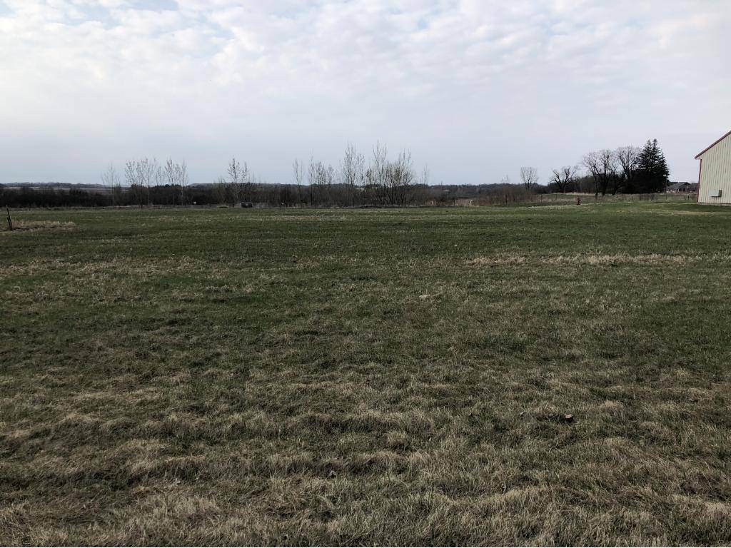 160 26th ST NW, Owatonna, MN 55060