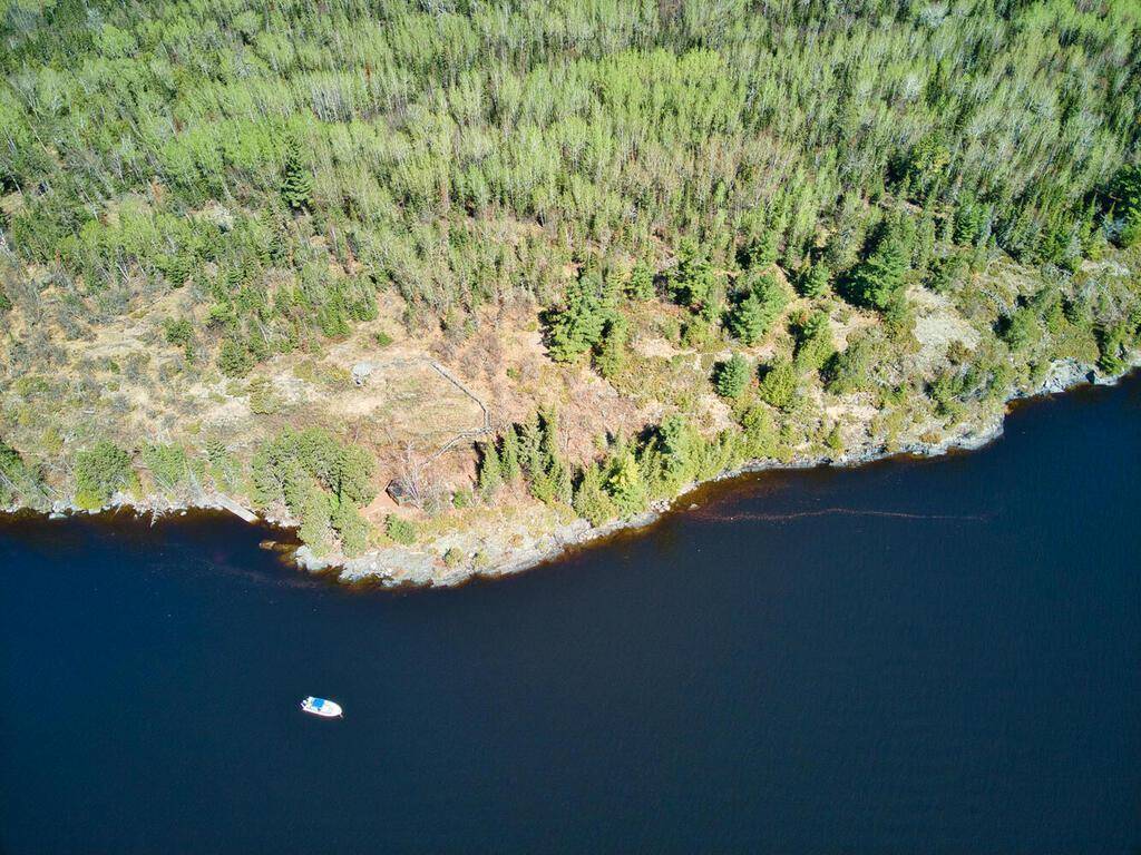 2116 Red Crest IS, International Falls, MN 56649