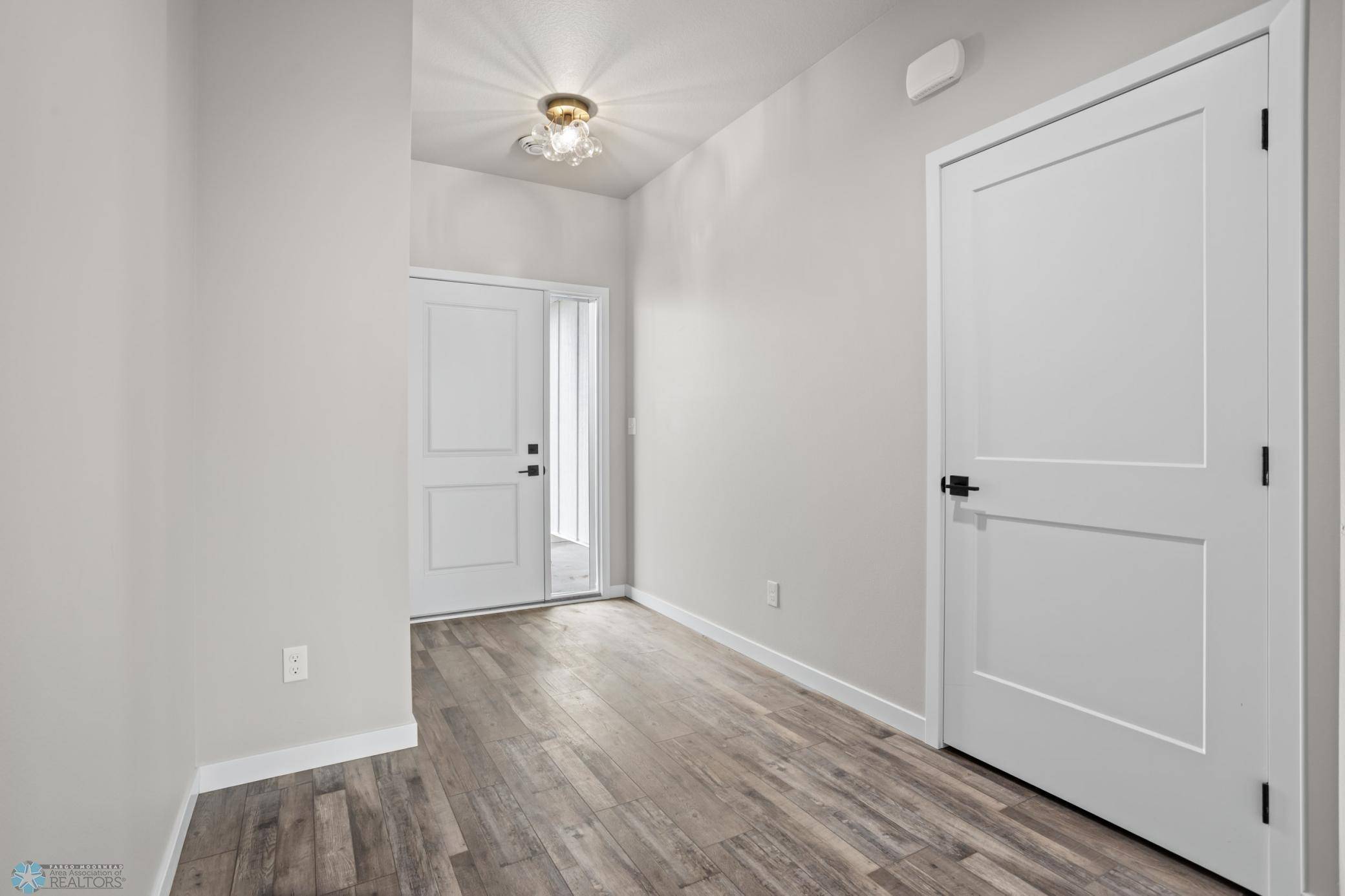 202 NEUMAN BLVD, Colfax, ND 58018