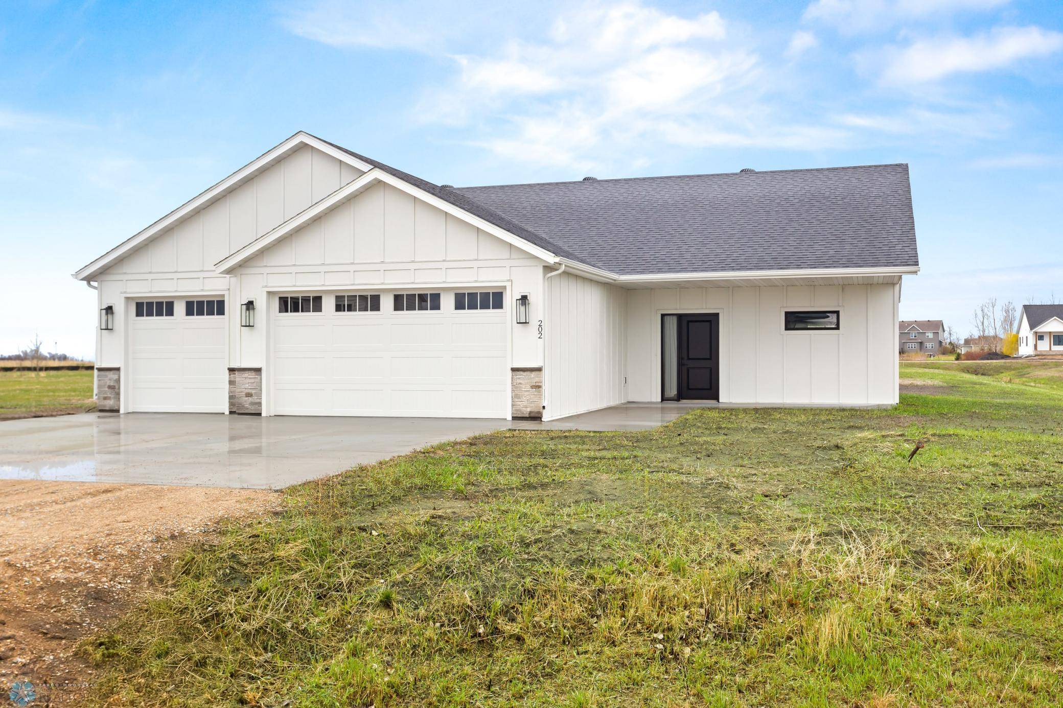 202 NEUMAN BLVD, Colfax, ND 58018
