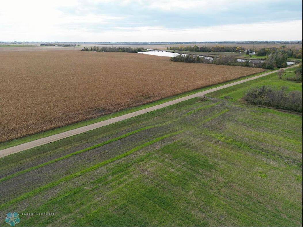 5386 52 AVE N, Fargo, ND 58102