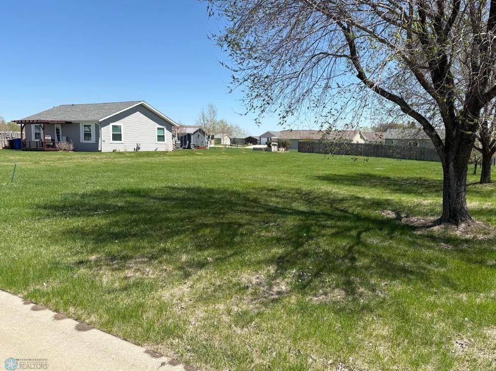 702 10th ST NW, Frazee, MN 56544
