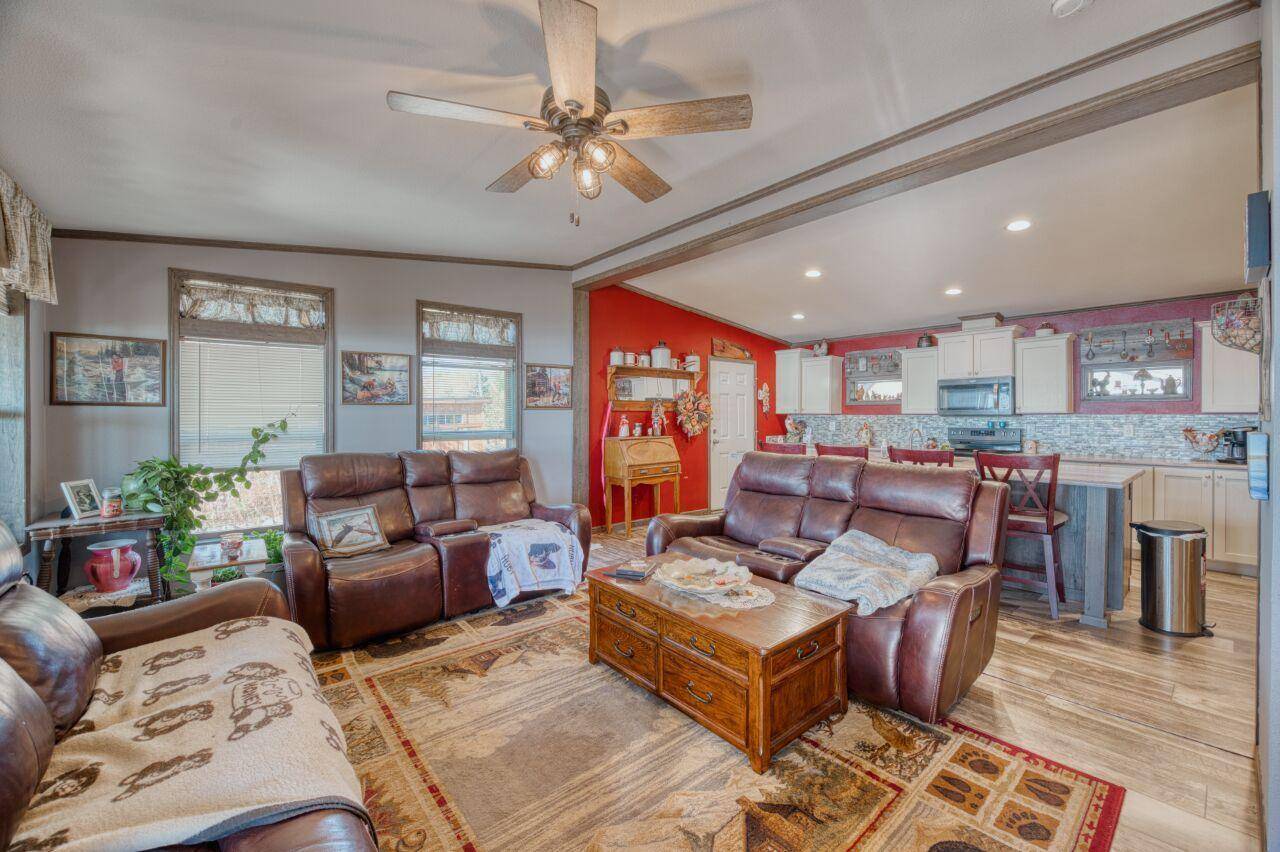 10173 Little Marais TRL, Silver Bay, MN 55614