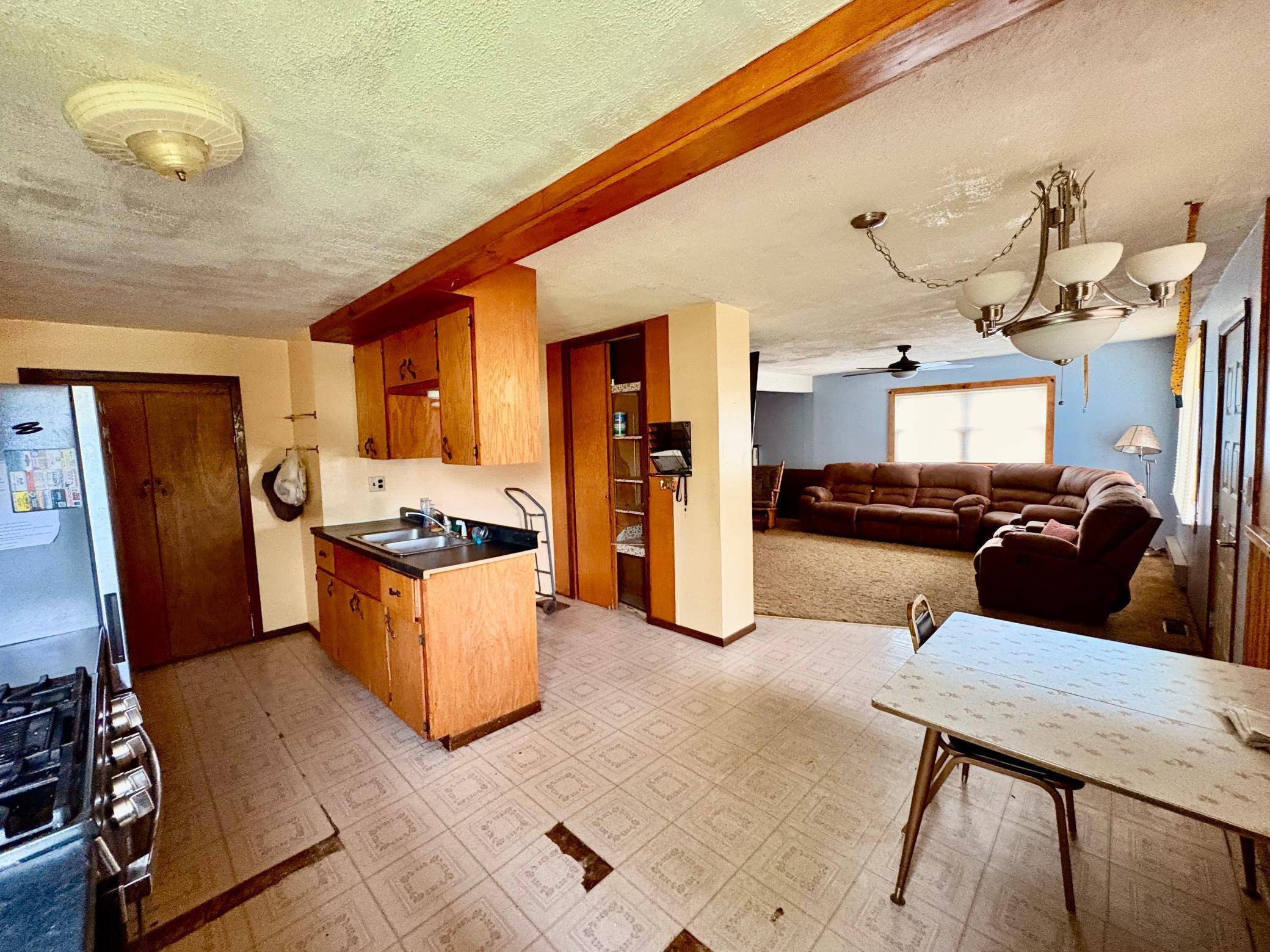 113 6th AVE SE, Baudette, MN 56623