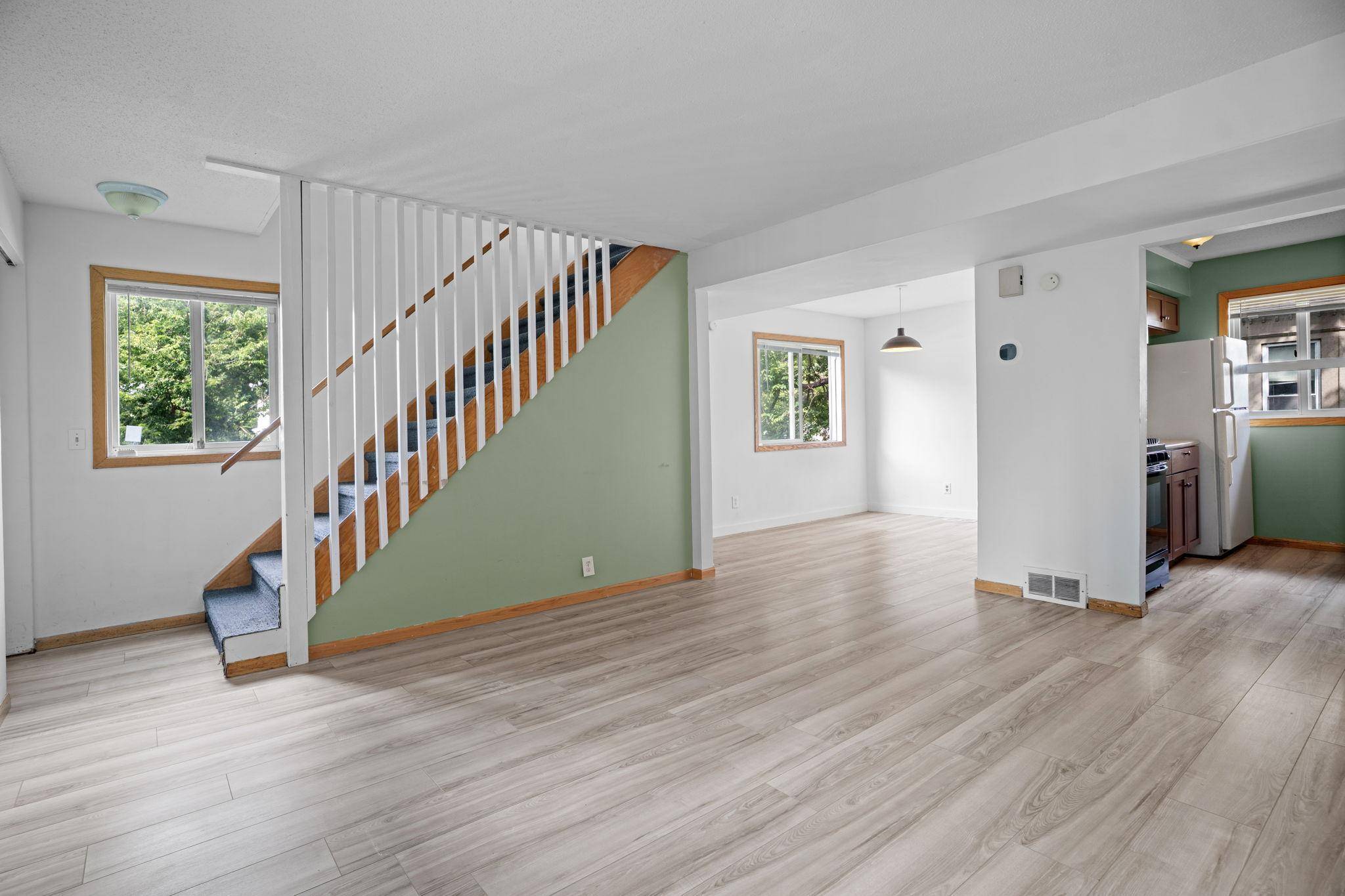 1040 13th AVE SE, Minneapolis, MN 55414