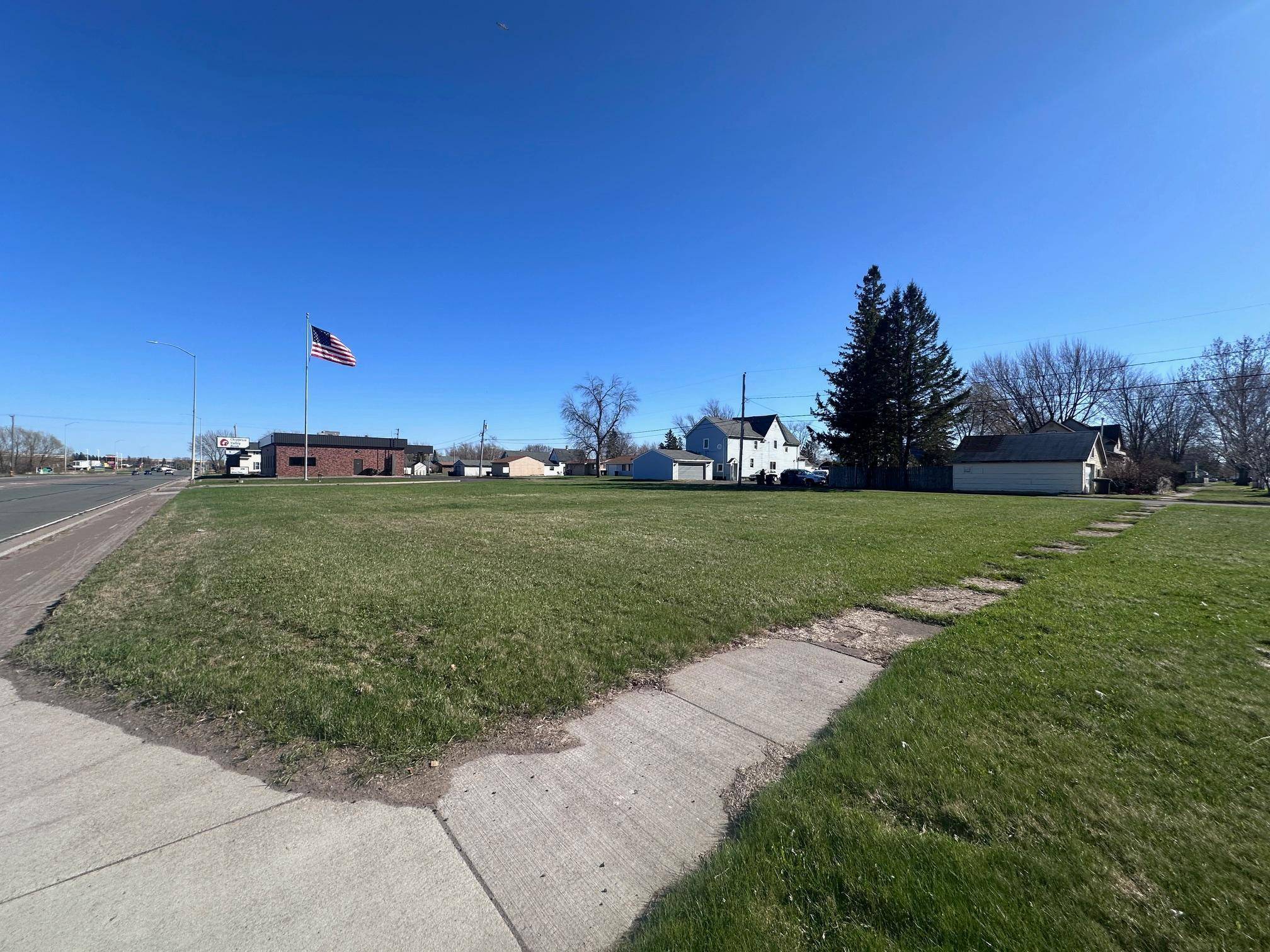 2802 E 2nd ST, Superior, WI 54880