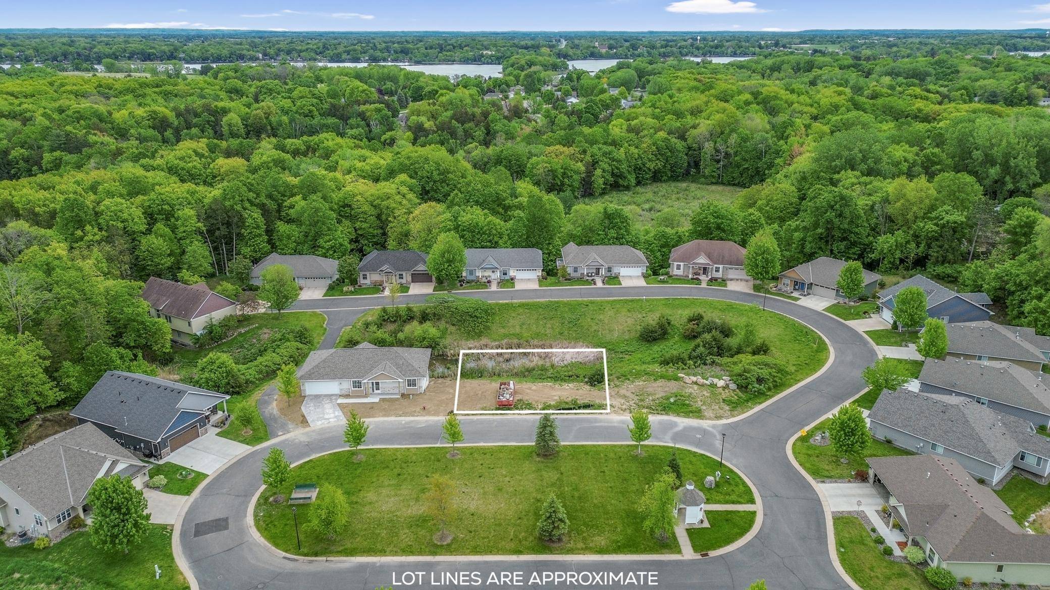 31075 Magnolia LN, Lindstrom, MN 55045