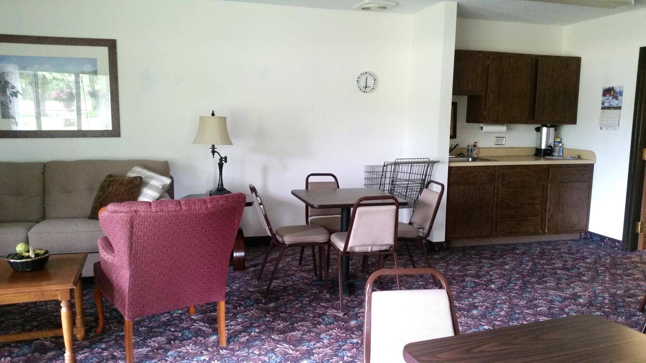 1007 1st ST #5, Lake Park, MN 56554