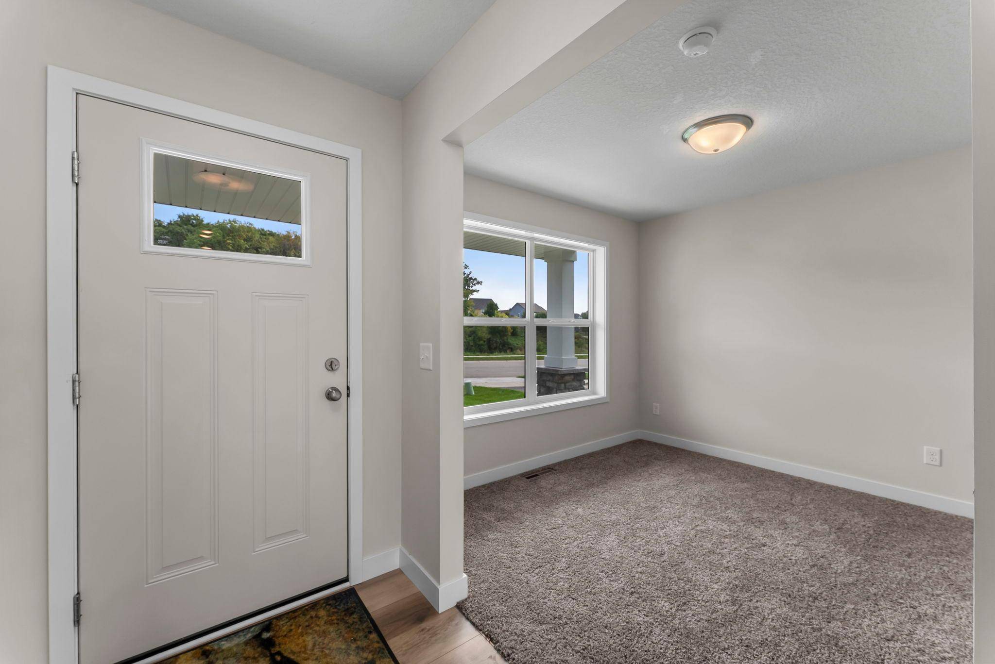 7451 Agate TRL, Inver Grove Heights, MN 55077