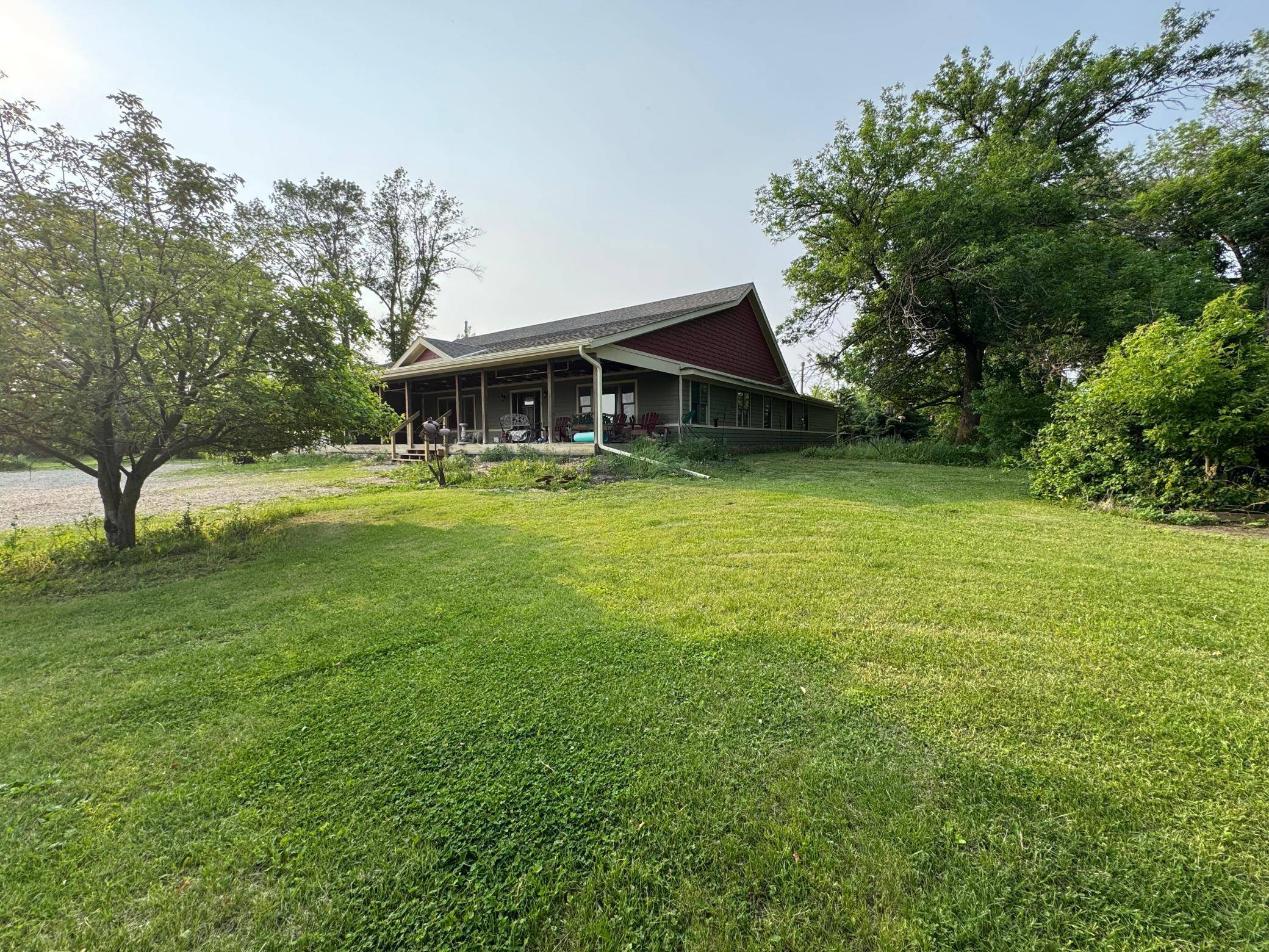15913 810th AVE, Glenville, MN 56036