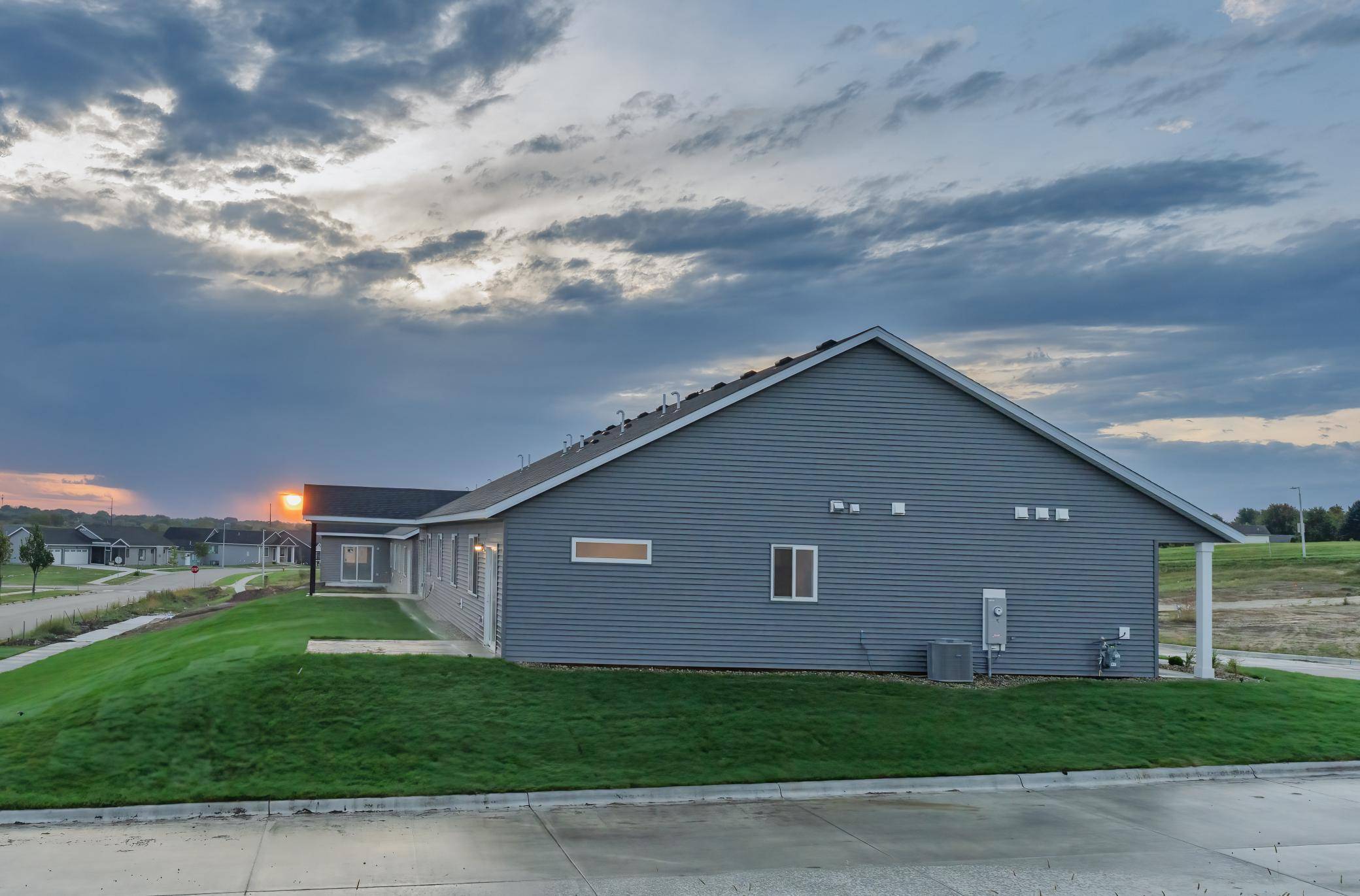 5523 Sundown PL NW, Rochester, MN 55901