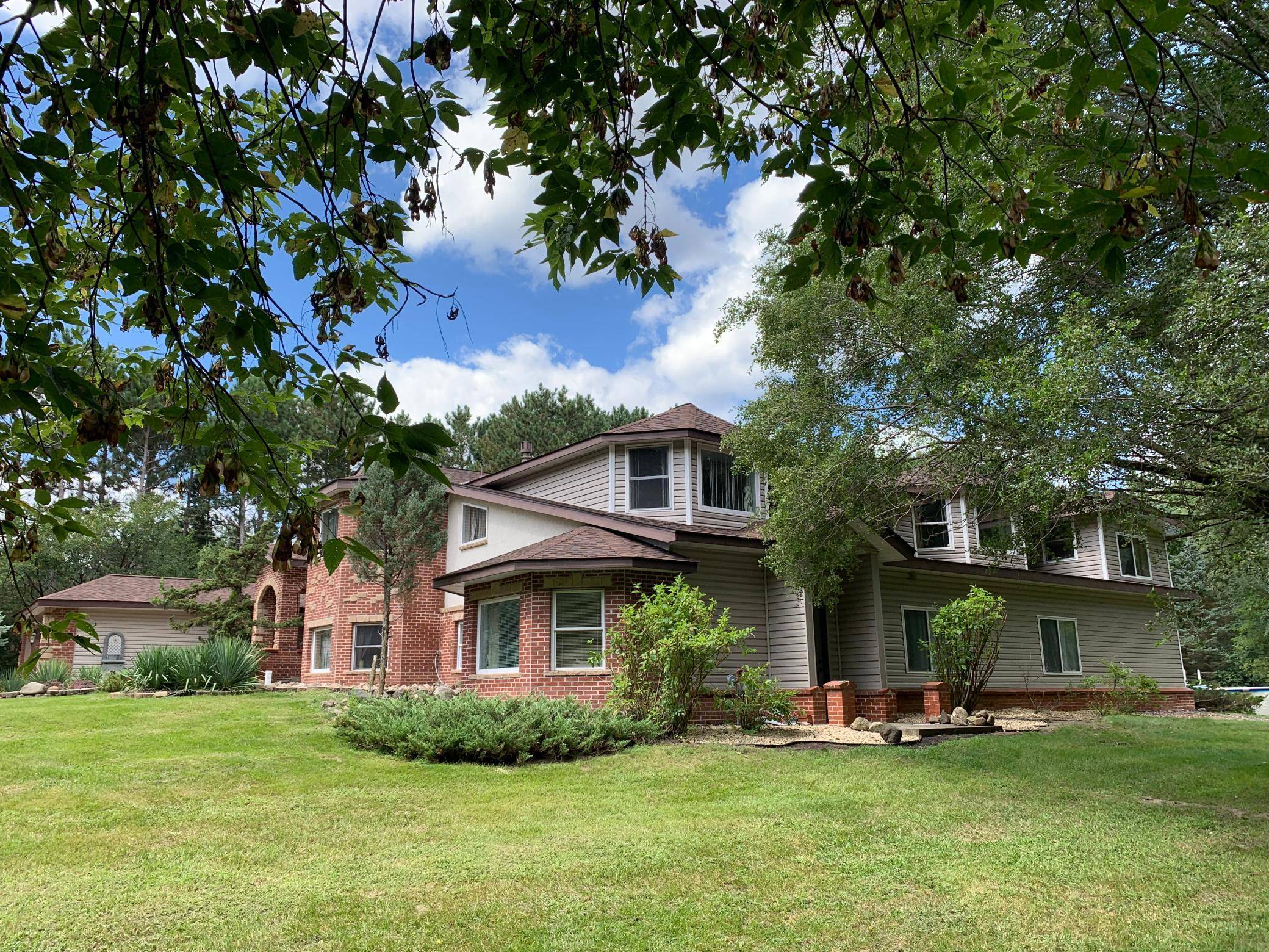 3901 125th AVE NE, Blaine, MN 55449