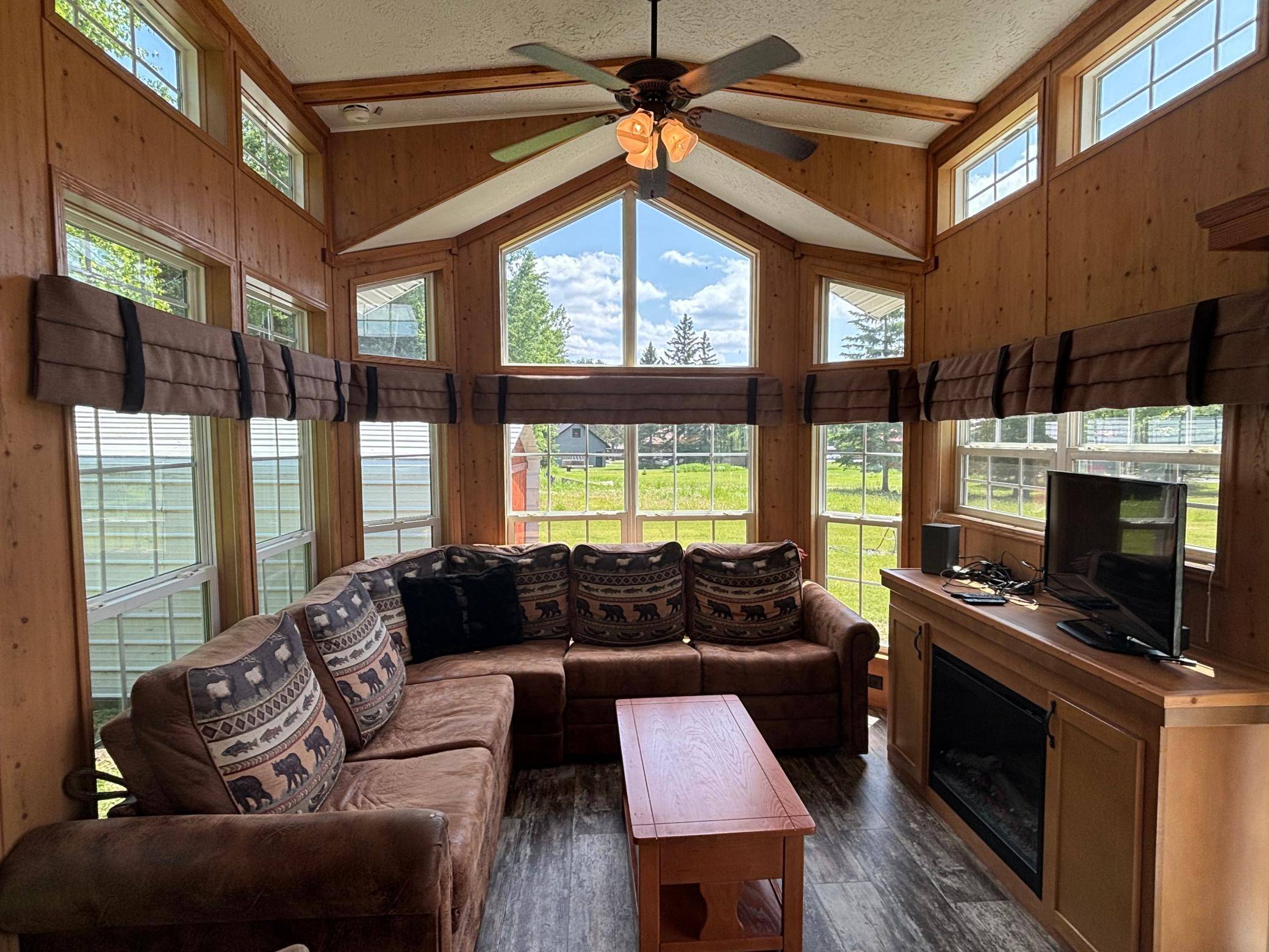 9436 Bear Ridge DR, Orr, MN 55771