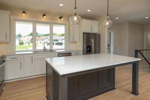 1945 Spruce Meadows DR SE, Rochester, MN 55904