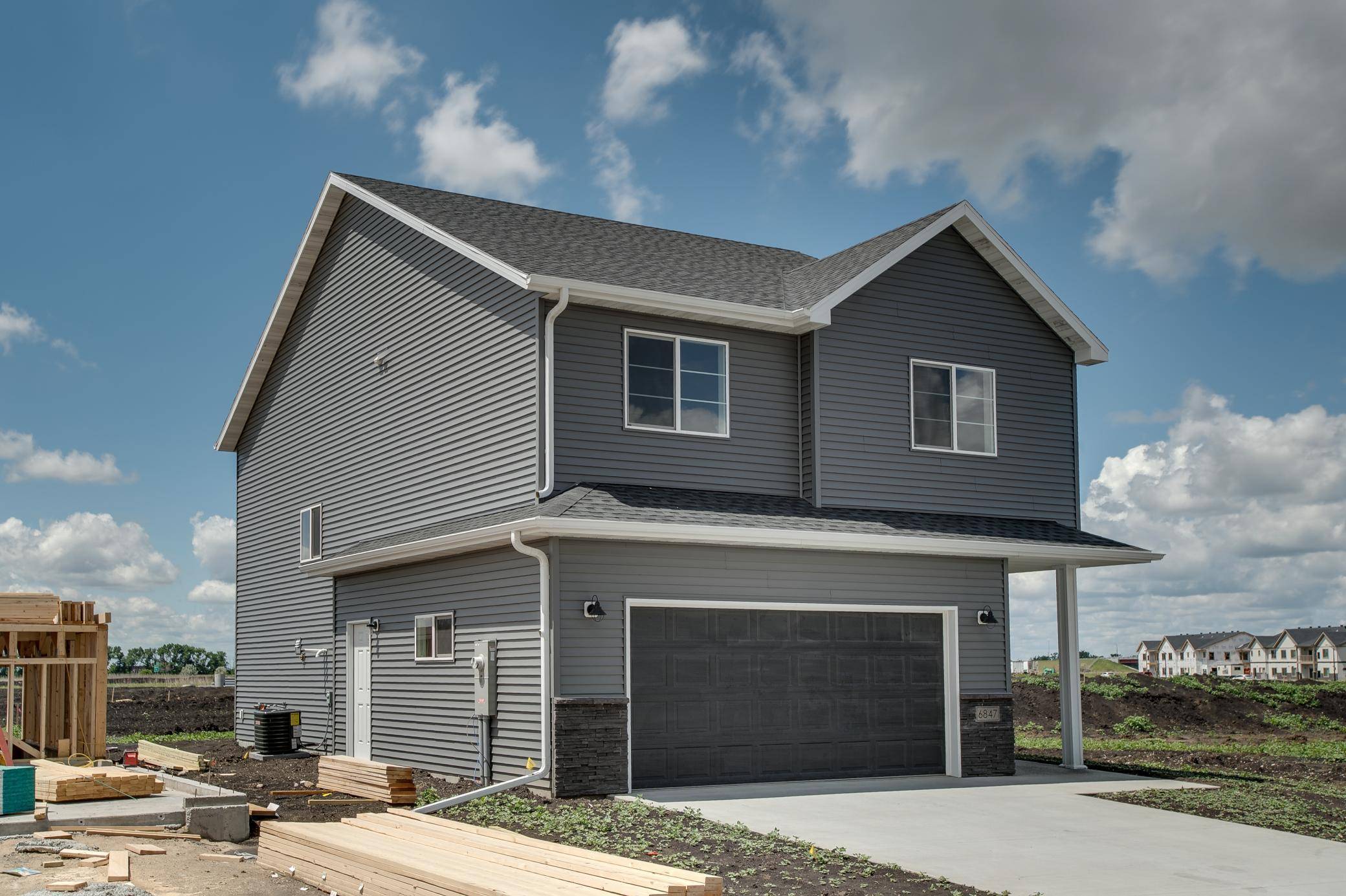 6847 Belding DR S, Fargo, ND 58104