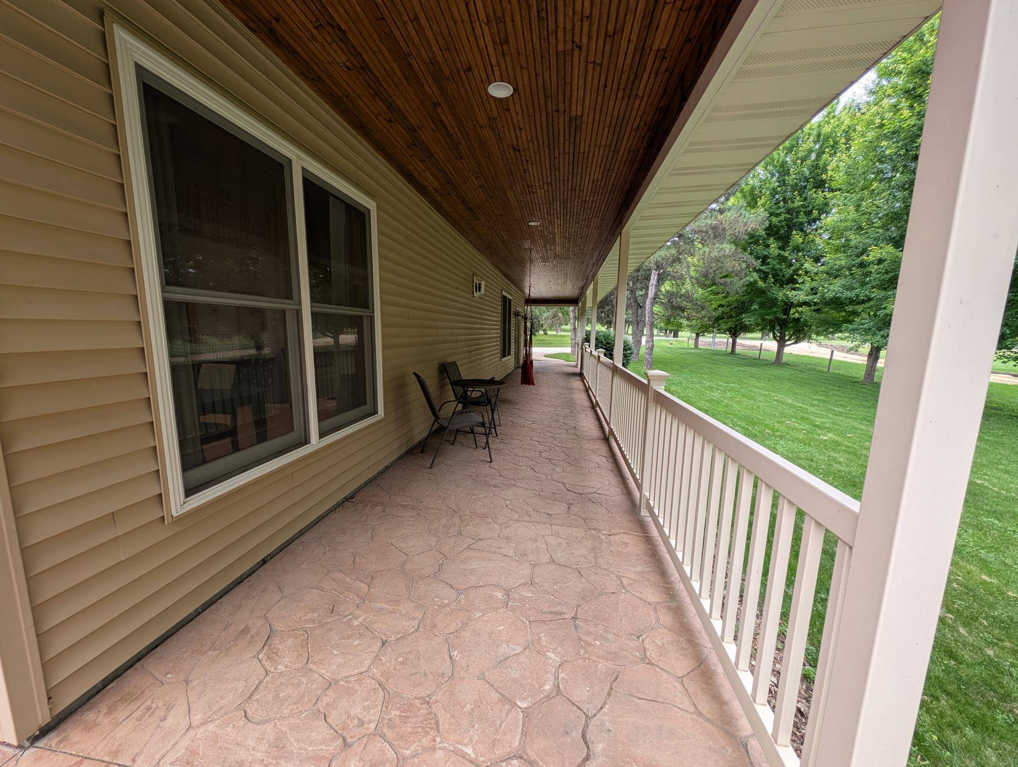 300 Sugarloaf Pkwy, Zumbrota, MN 55992
