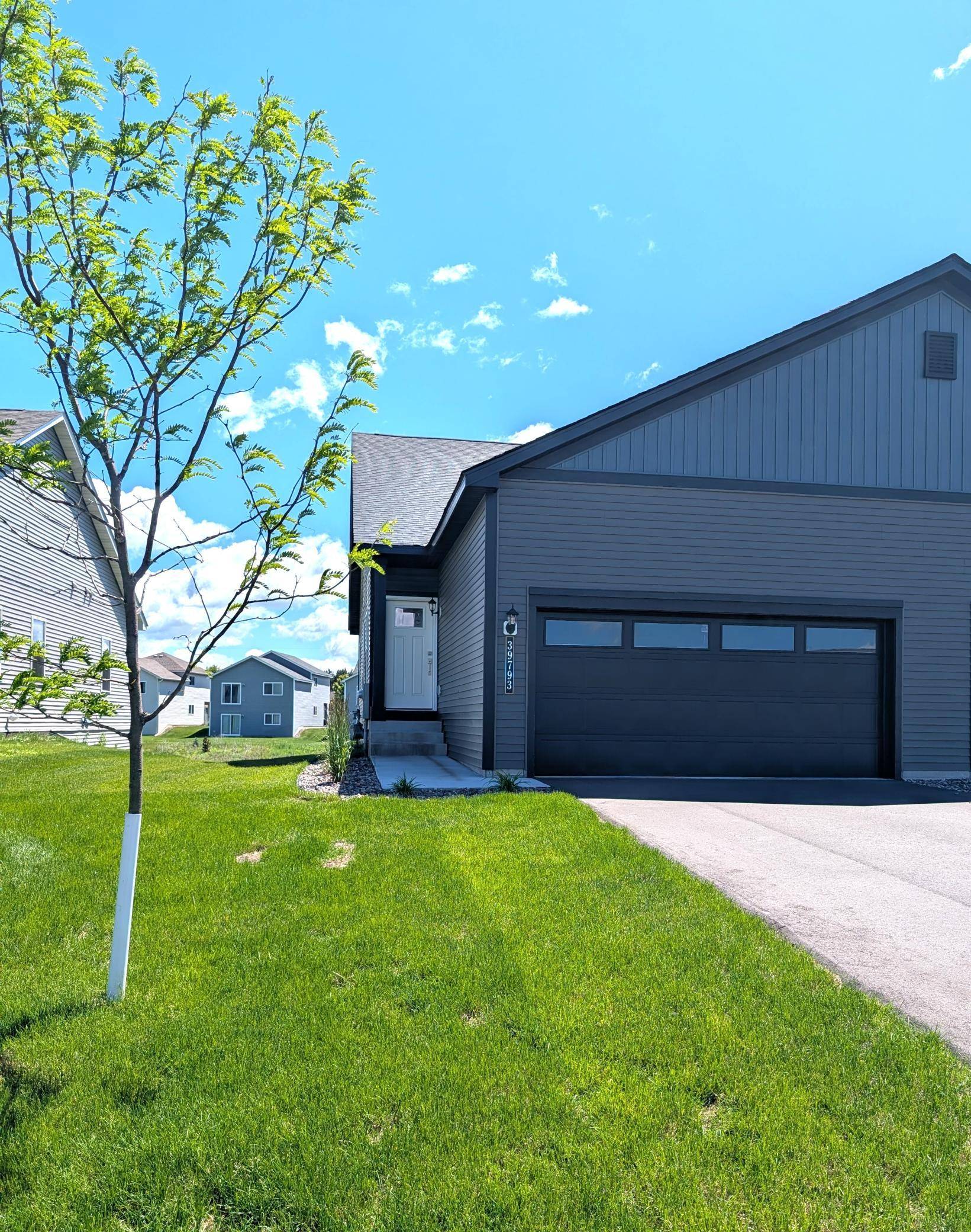 39793 Fallbrook AVE, North Branch, MN 55056