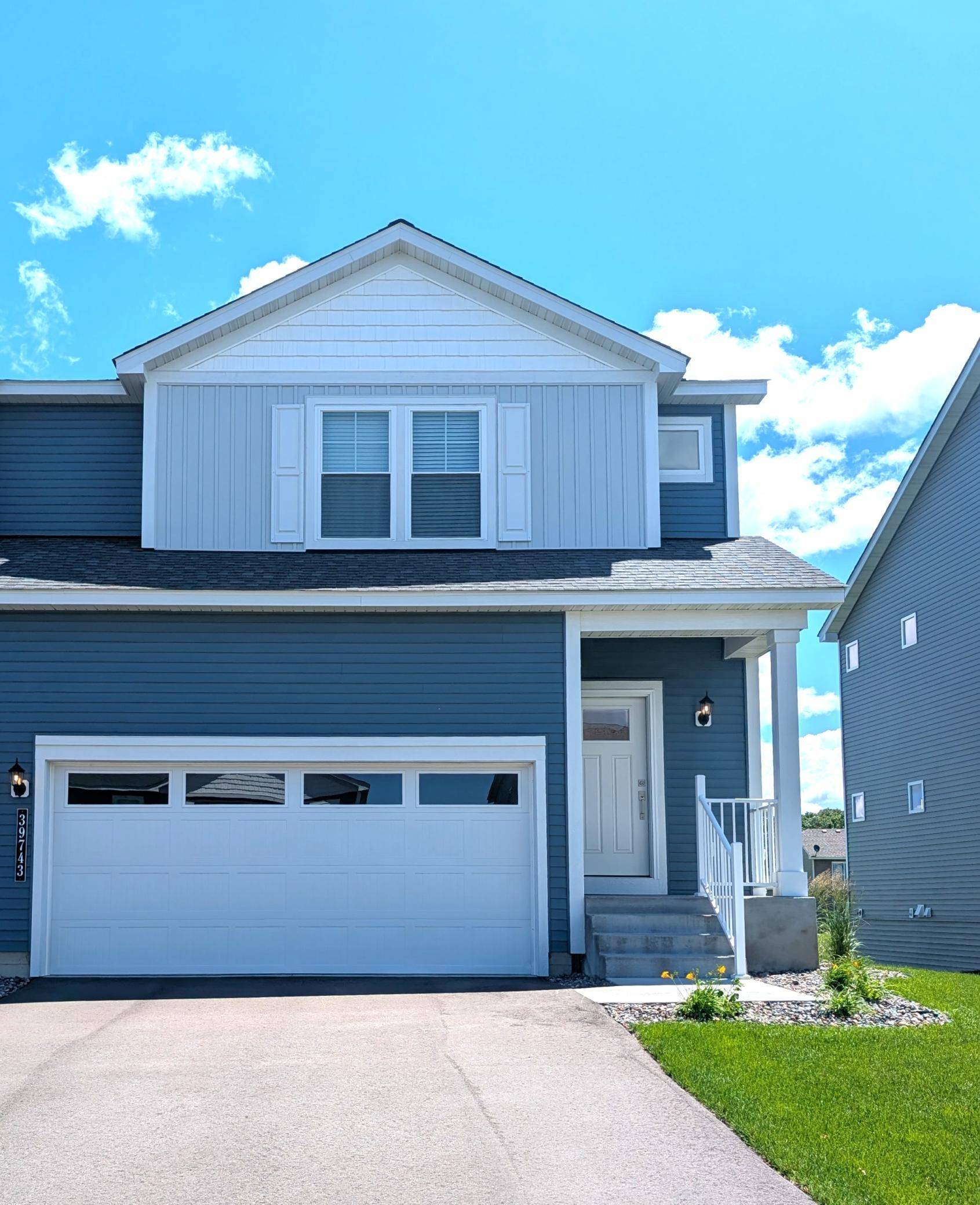 39743 Fallbrook AVE, North Branch, MN 55056