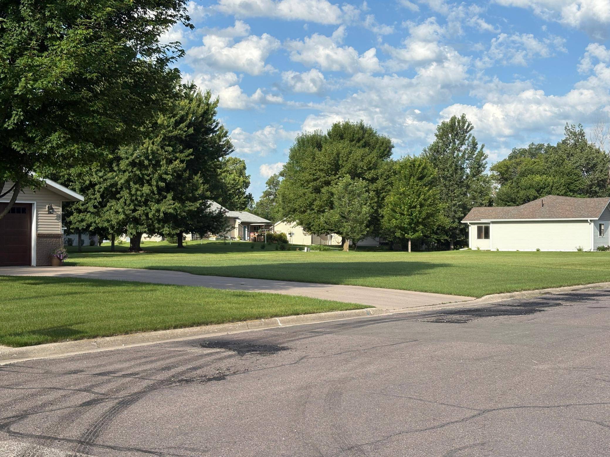 1039 Montana AVE, Benson, MN 56215