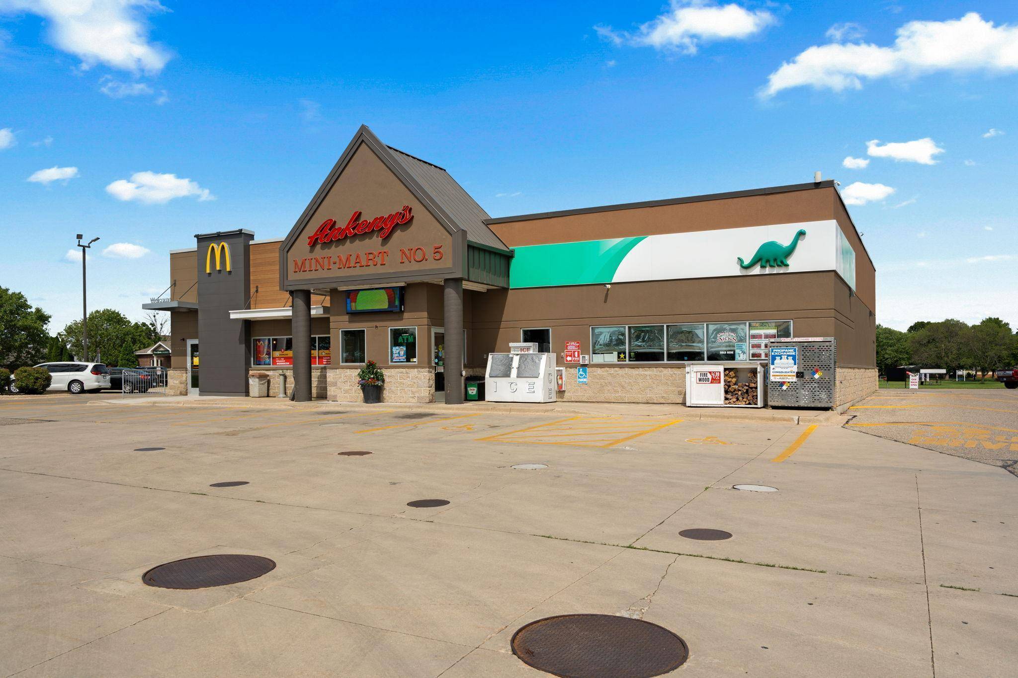 1400 14th ST NW, Austin, MN 55912