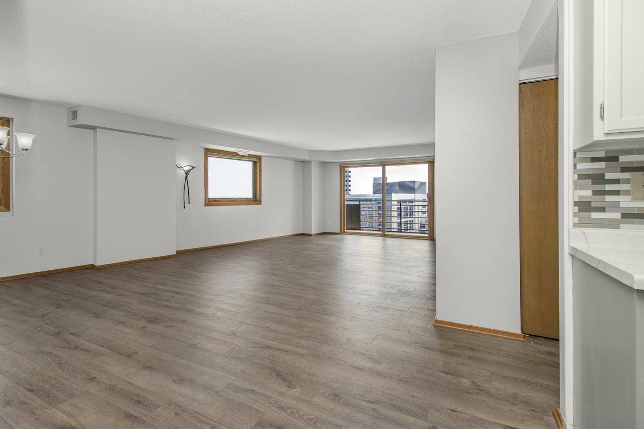 66 9th ST E #2315, Saint Paul, MN 55101