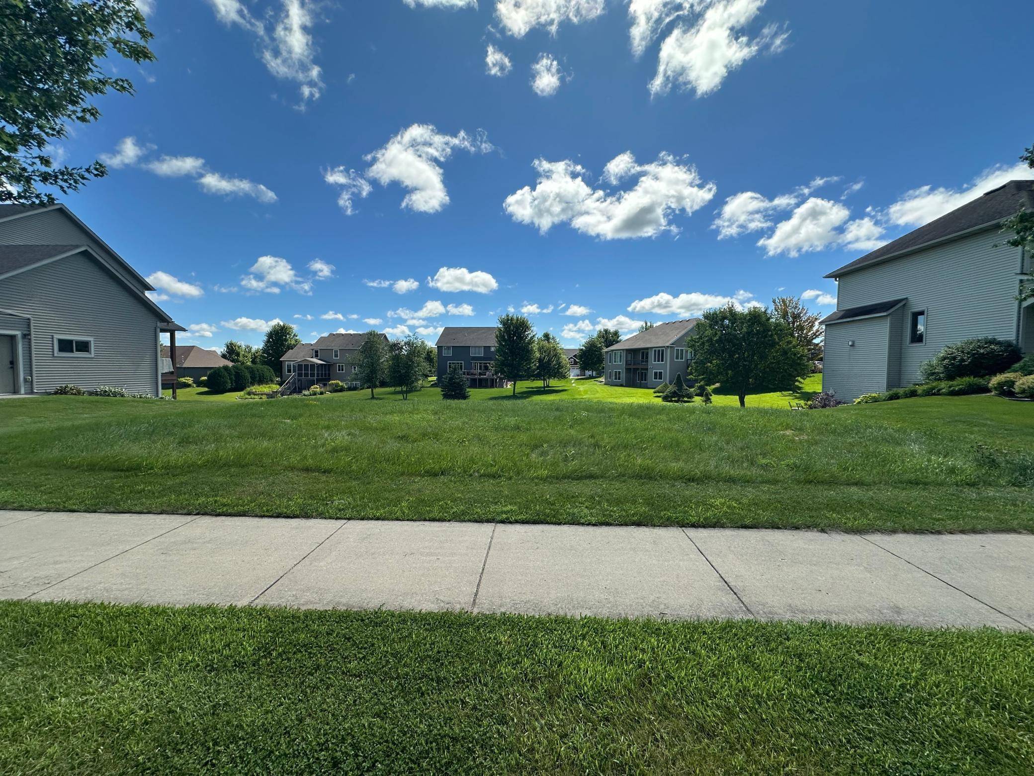 720 Somerby Pkwy NE, Byron, MN 55920