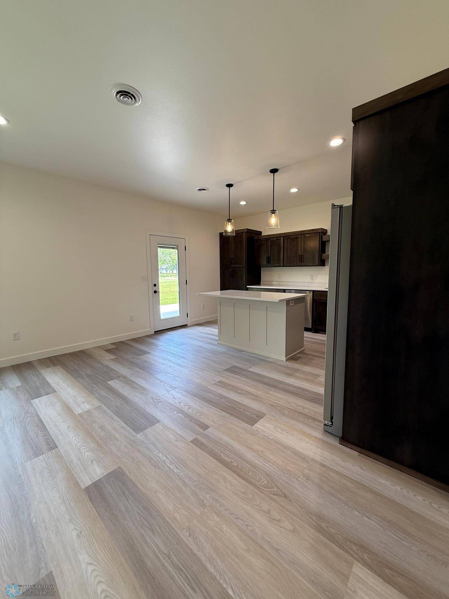 436 4th ST, Wyndmere, ND 58081