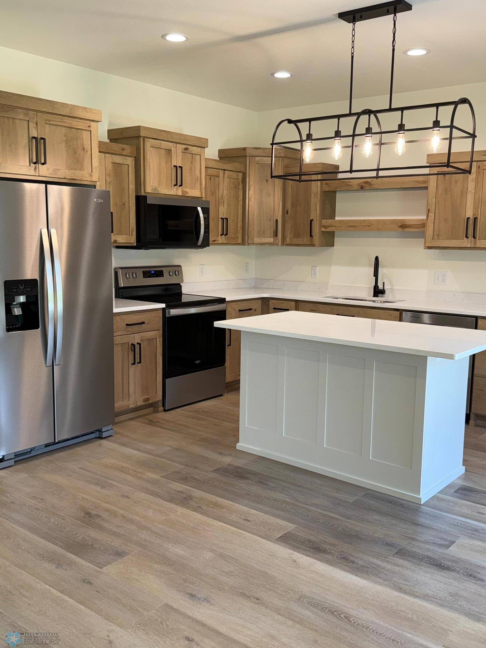 438 4th ST, Wyndmere, ND 58081