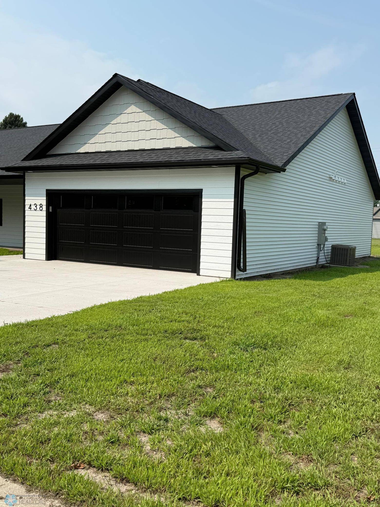 438 4th ST, Wyndmere, ND 58081