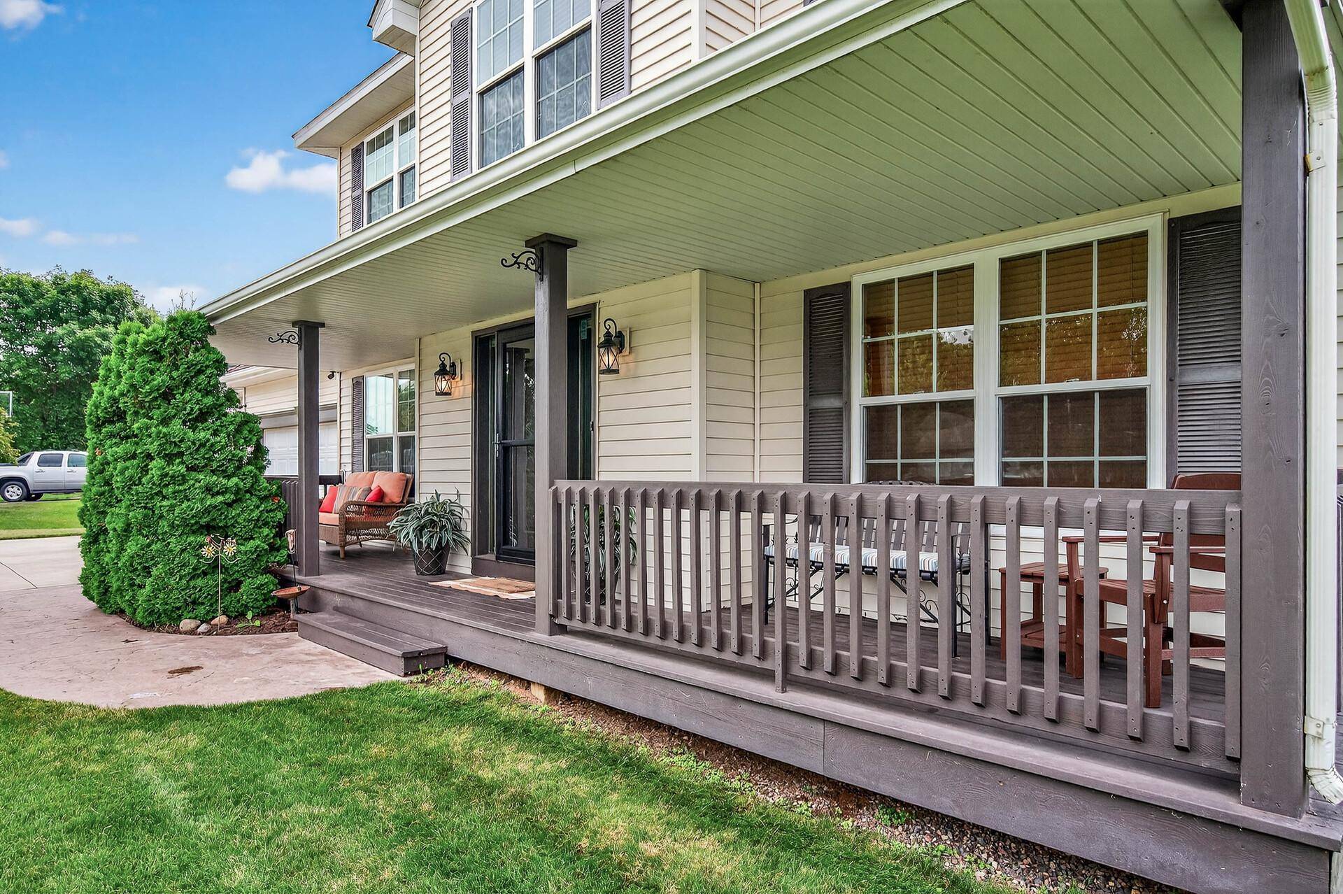 18614 Trott Brook Pkwy NW, Elk River, MN 55330
