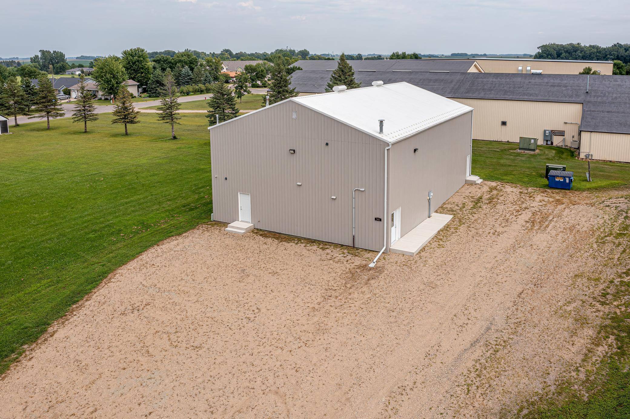 541 8th ST E, Hector, MN 55342