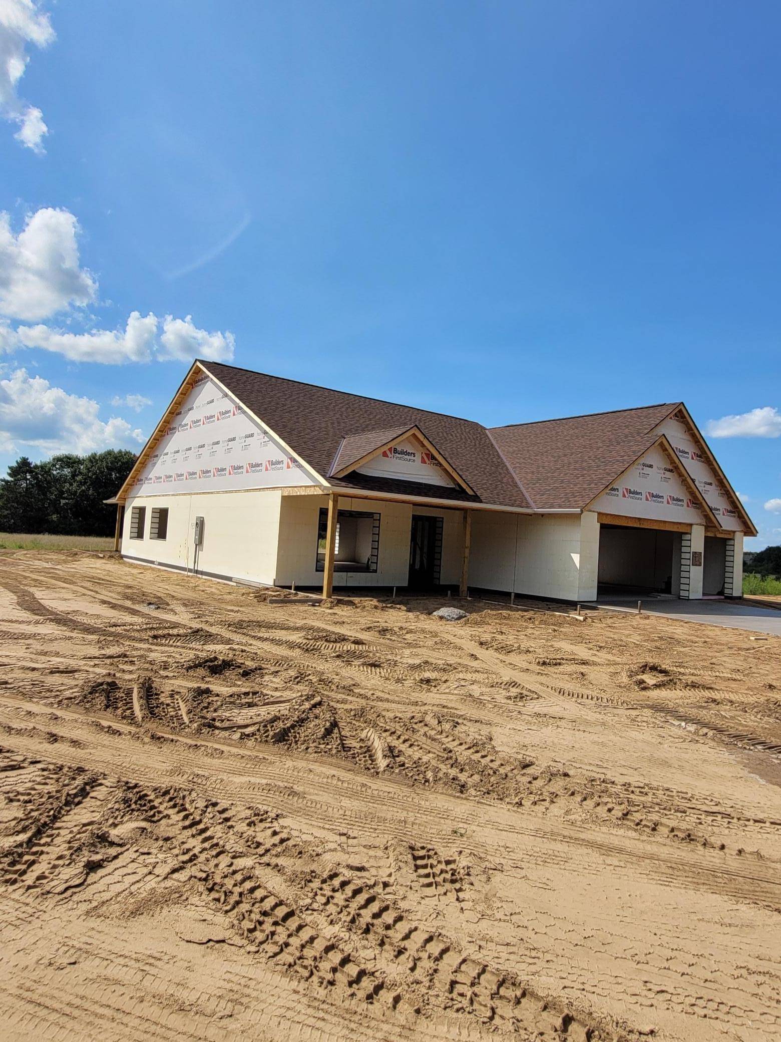 19310 University Avenue NW, Oak Grove, MN 55011