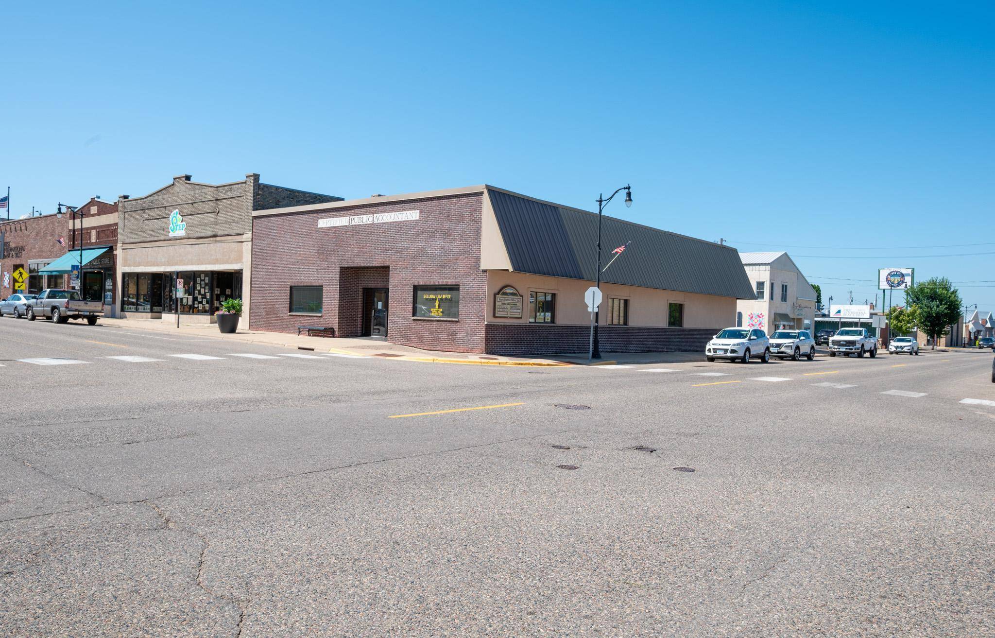 133 4th ST NE, Staples, MN 56479