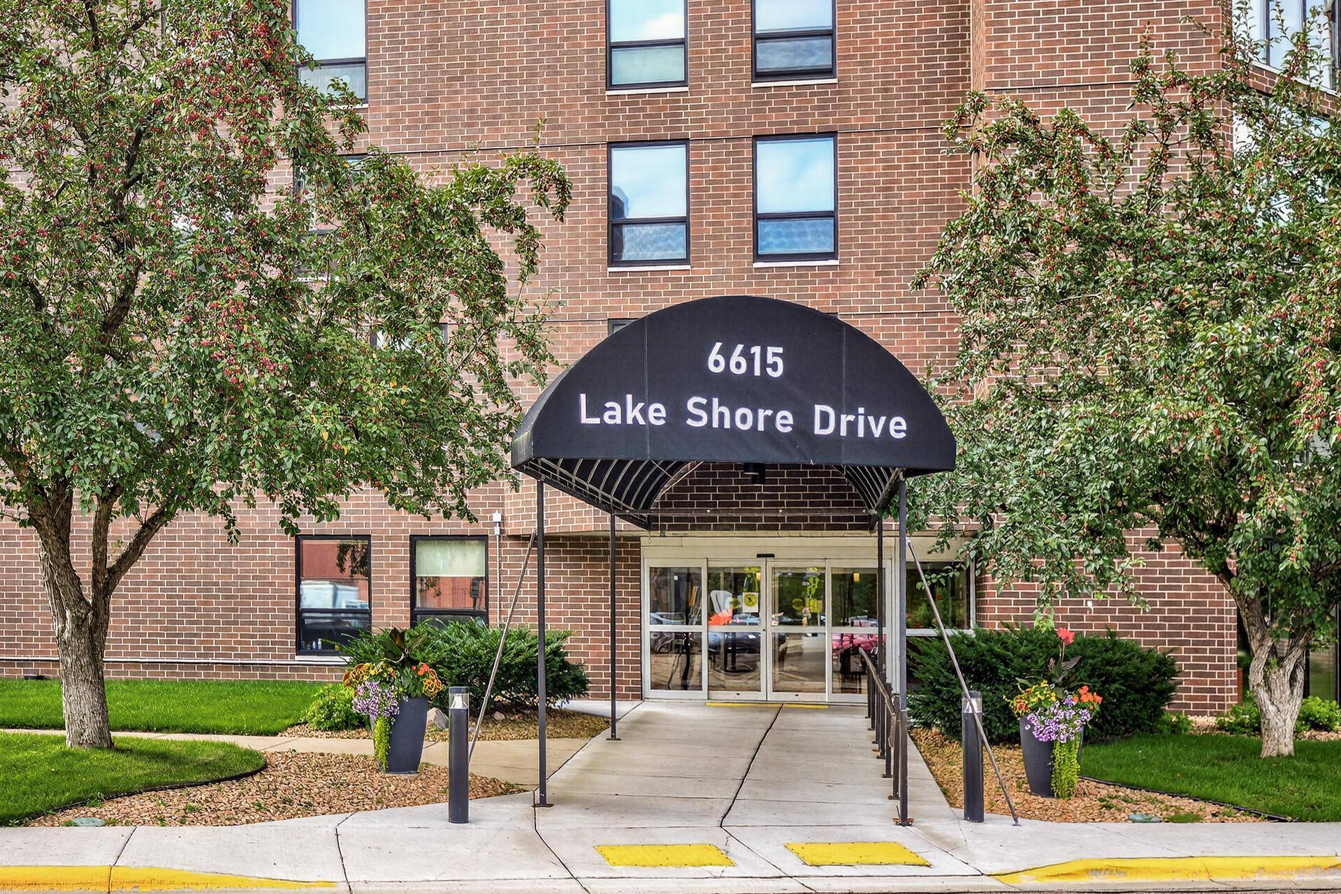 6615 Lake Shore DR S #302, Richfield, MN 55423