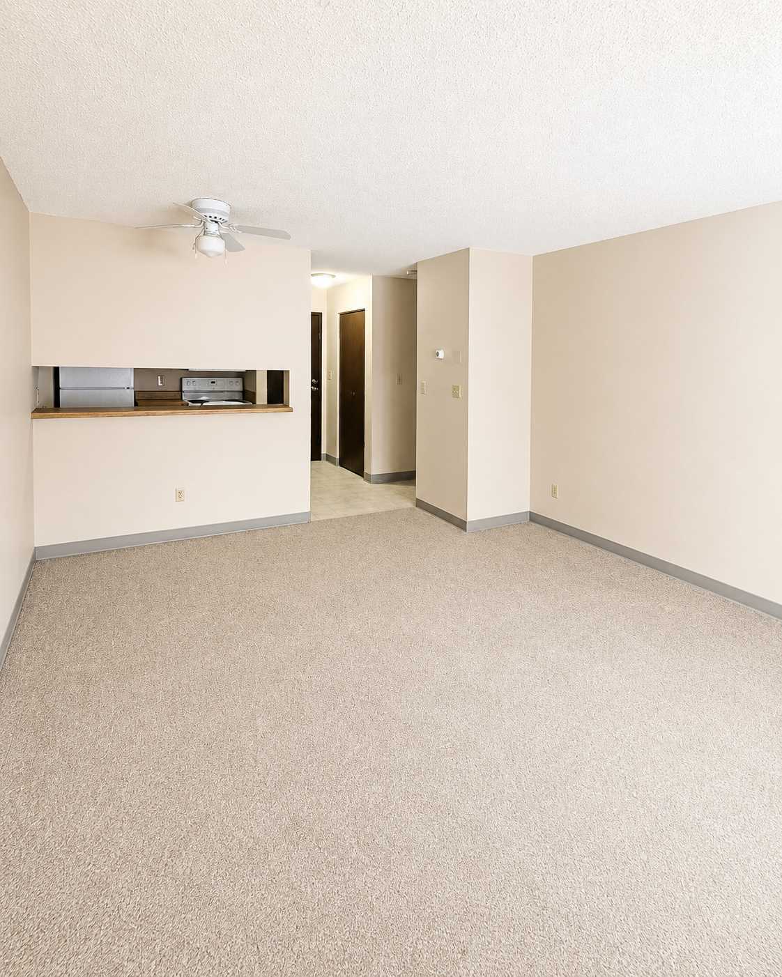 1757 4th AVE #11, Windom, MN 56101