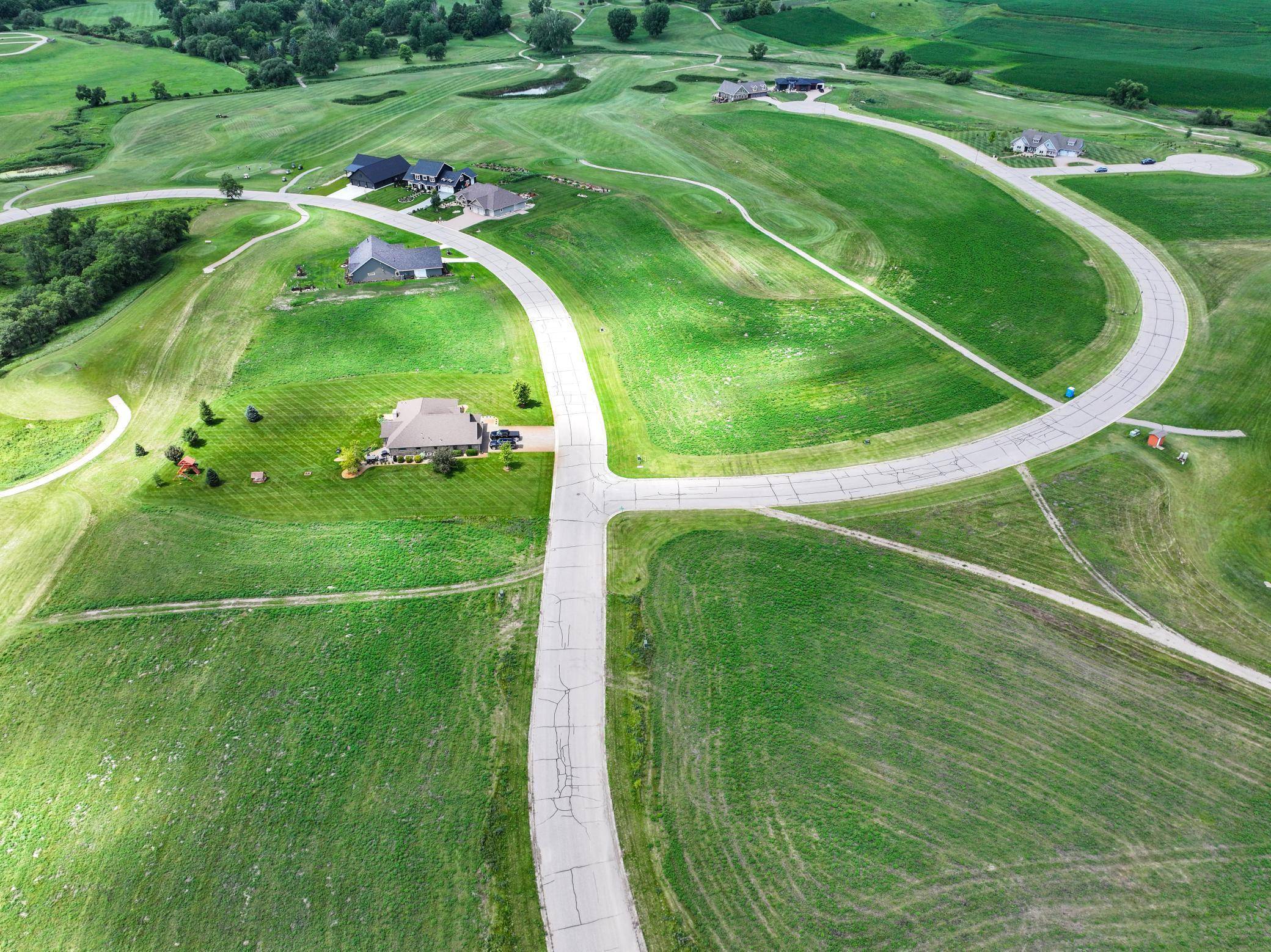 25217 Eagle TRCE, Hancock, MN 56244