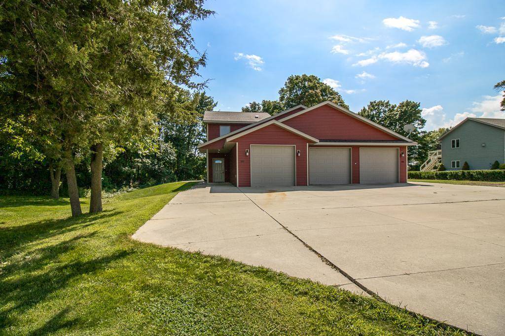 101 N Duck Lake AVE, Madison Lake, MN 56063