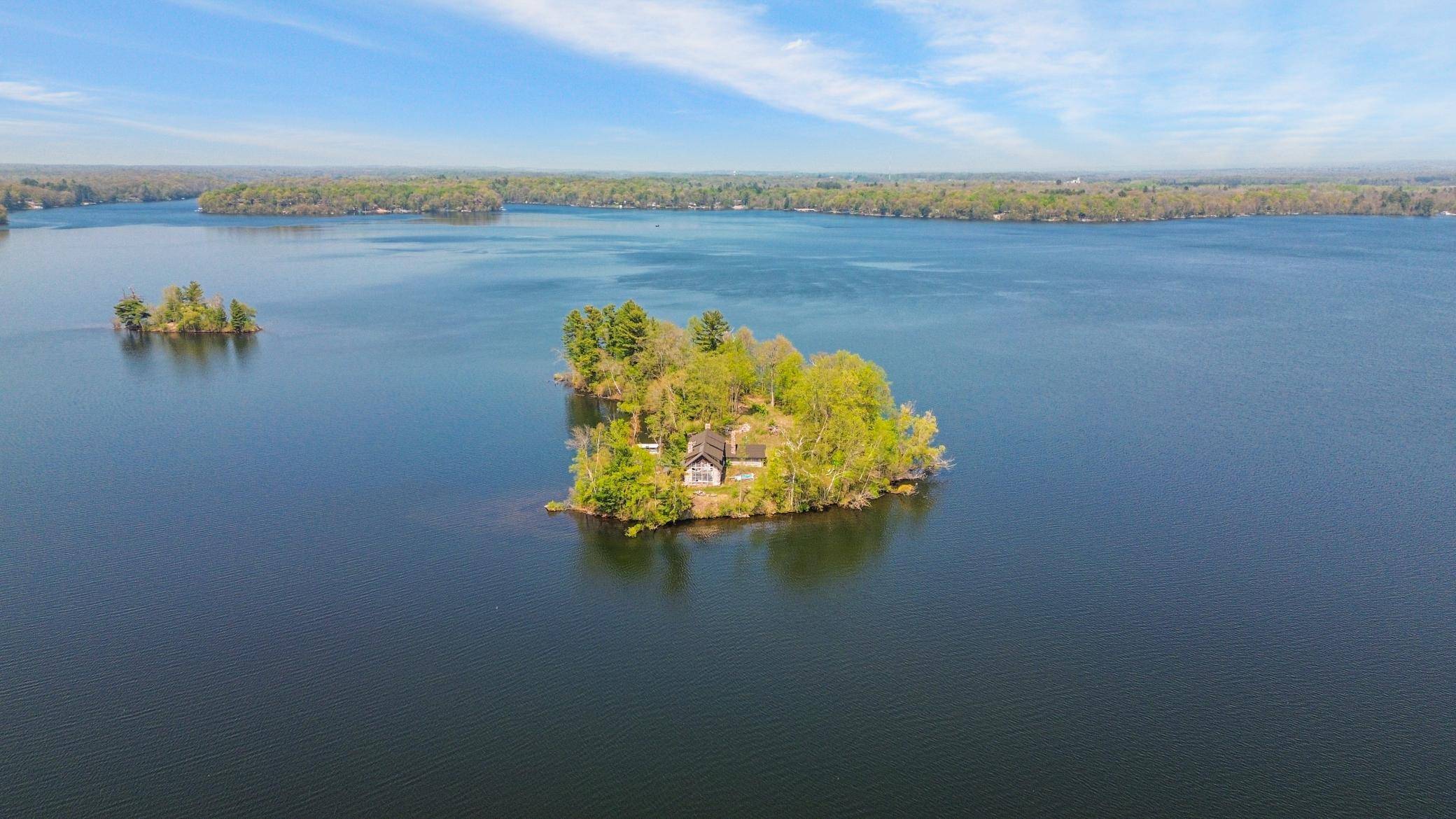 1 Knapp Island, Birchwood, WI 54817