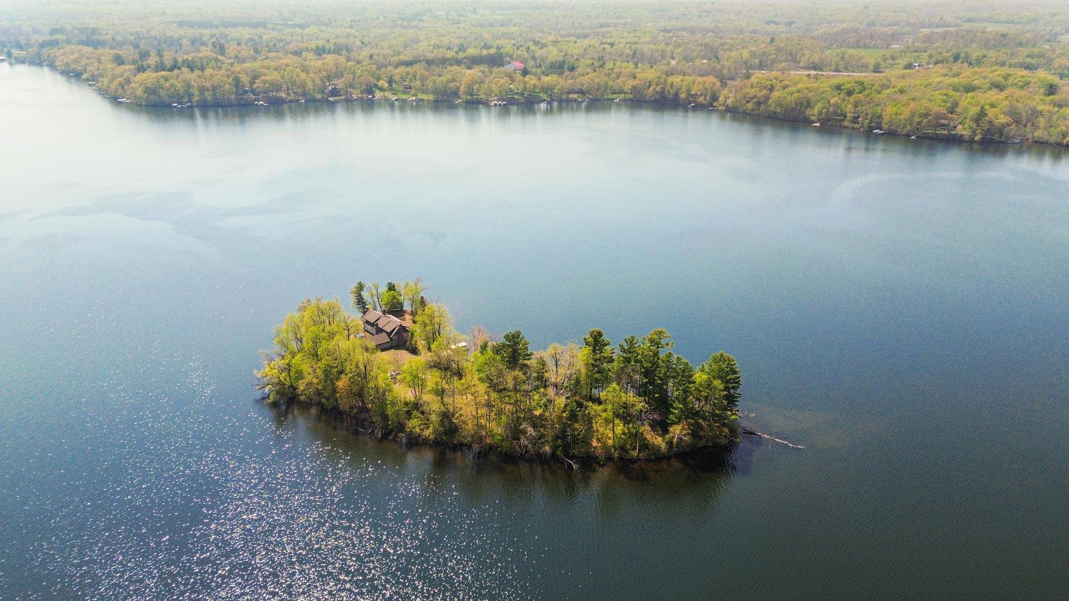 1 Knapp Island, Birchwood, WI 54817