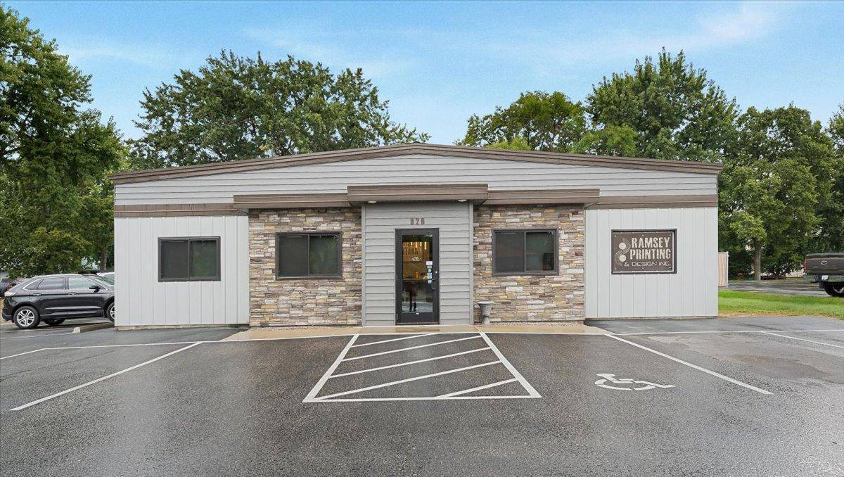 826 N Sibley AVE, Litchfield, MN 55355