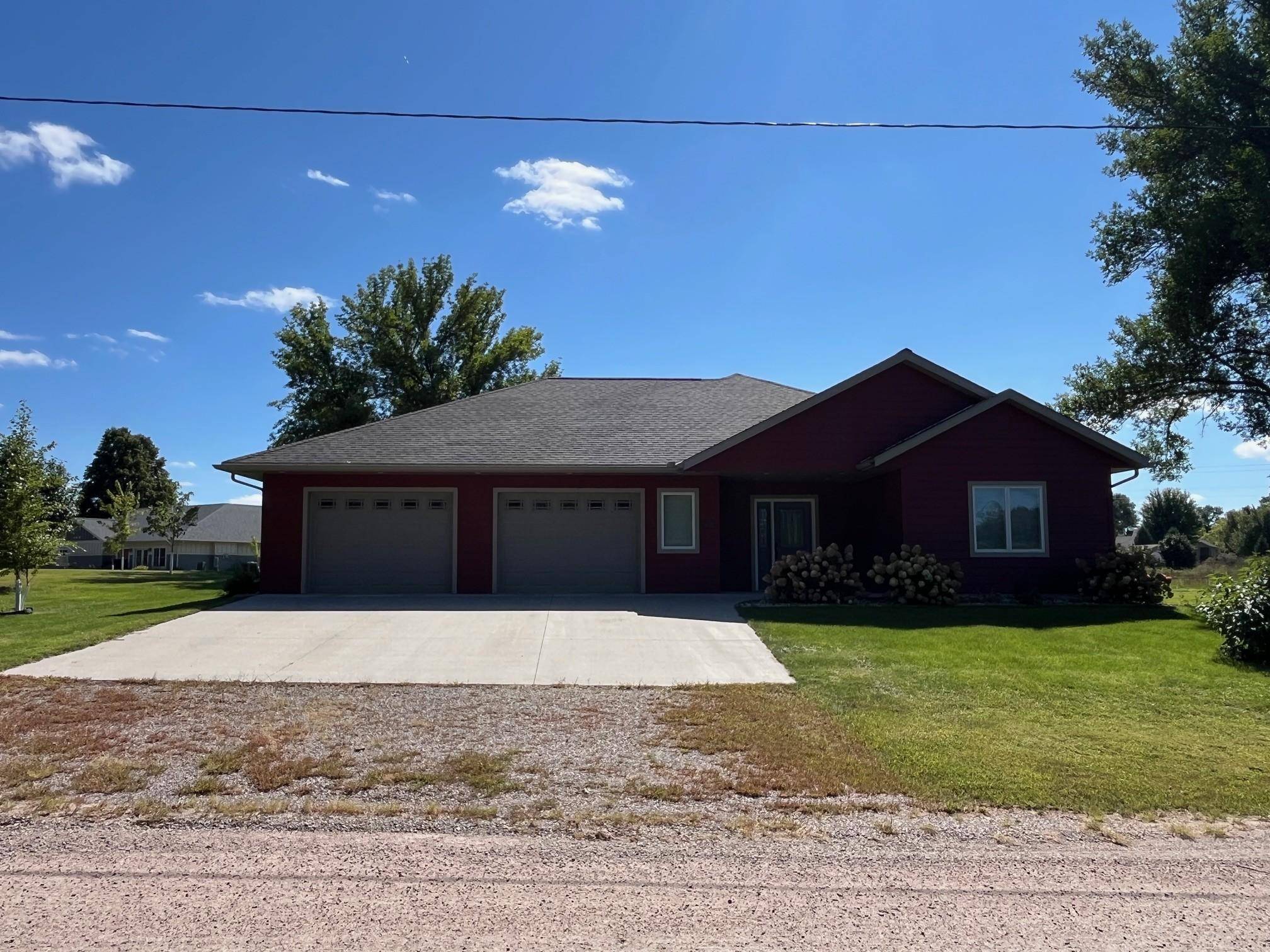 177 Pine ST, Dawson, MN 56232