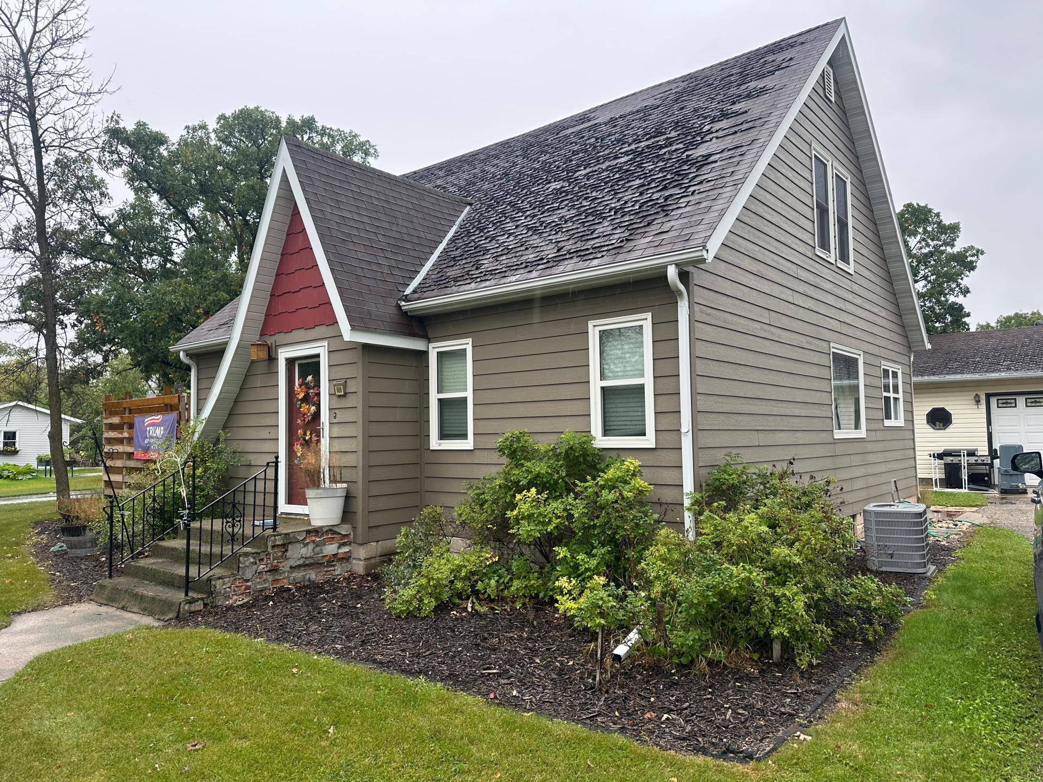 609 S Main ST, Badger, MN 56714