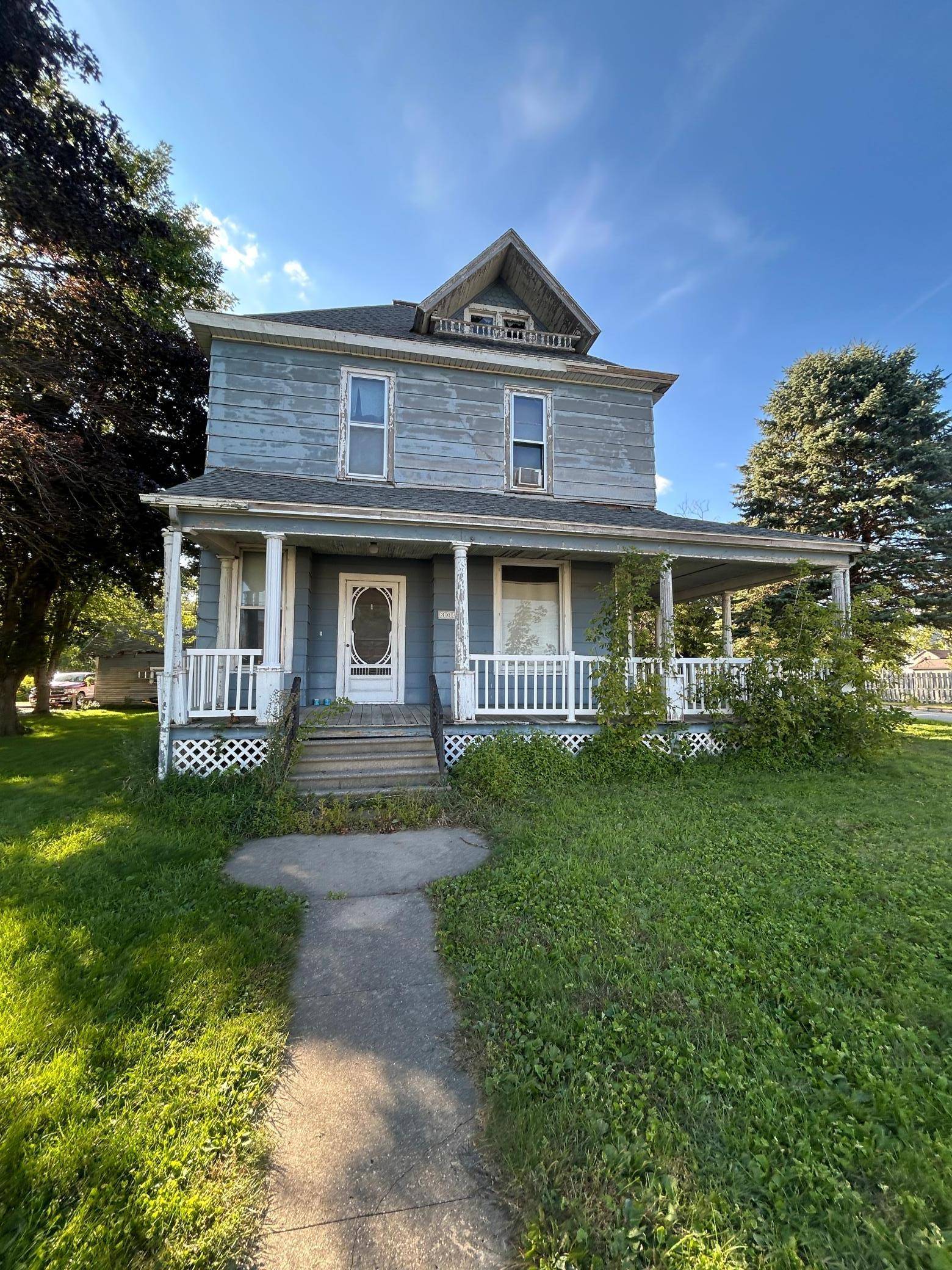 304 S Broadway, Alden, MN 56009