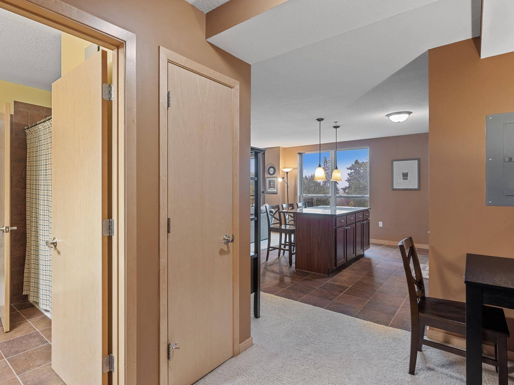 1502 5th ST N #403, Hopkins, MN 55305