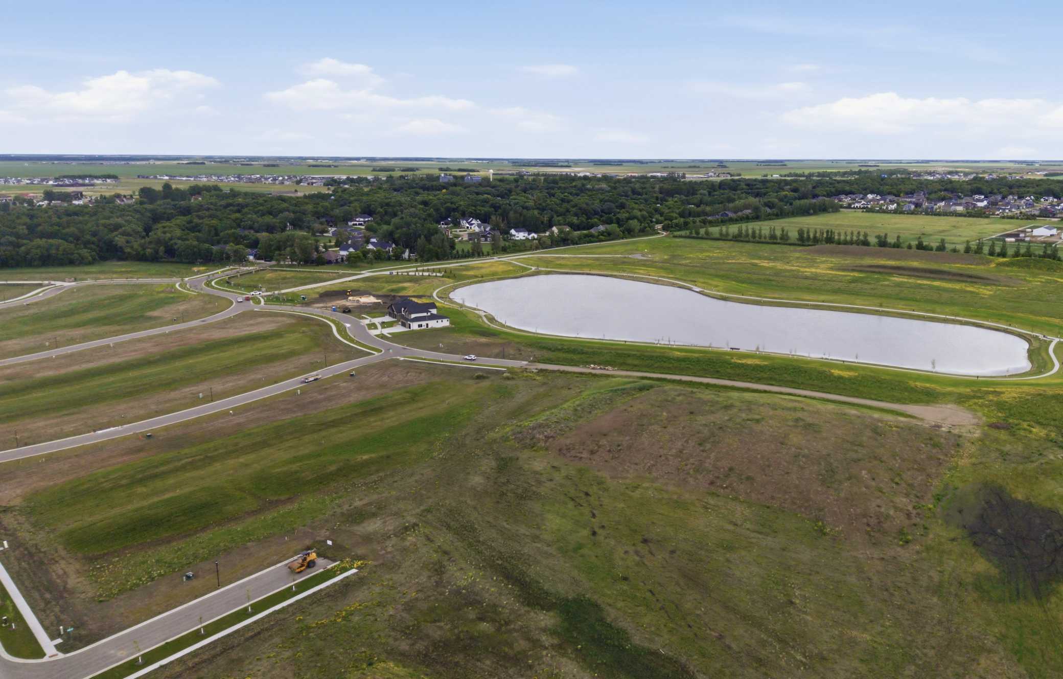 8215 Hebgen DR, Horace, ND 58047