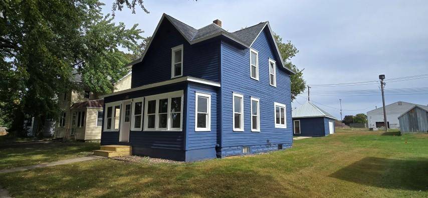 416 Plum ST, Lakefield, MN 56150